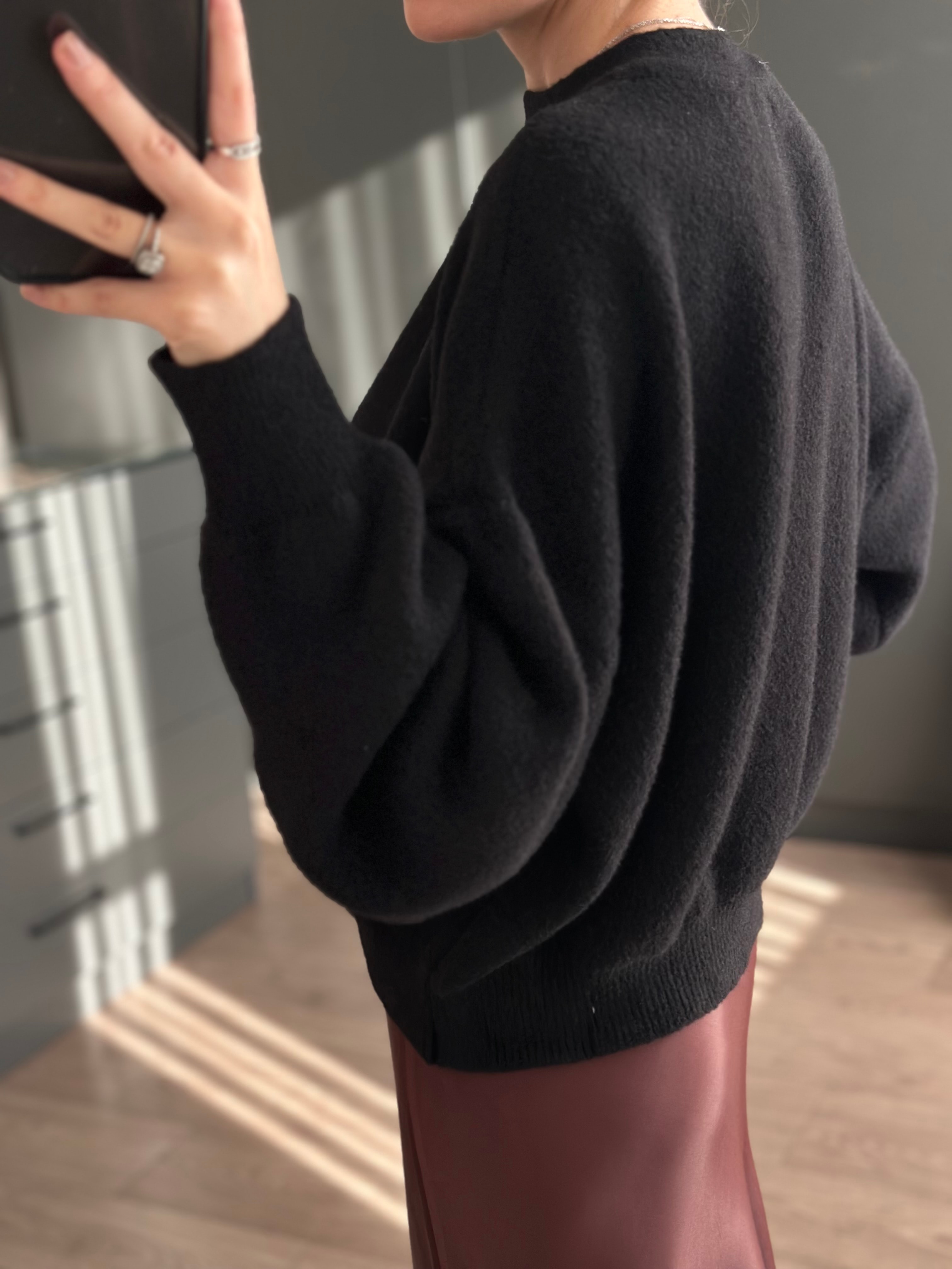 BİSİKLET YAKA SİYAH KAZAK