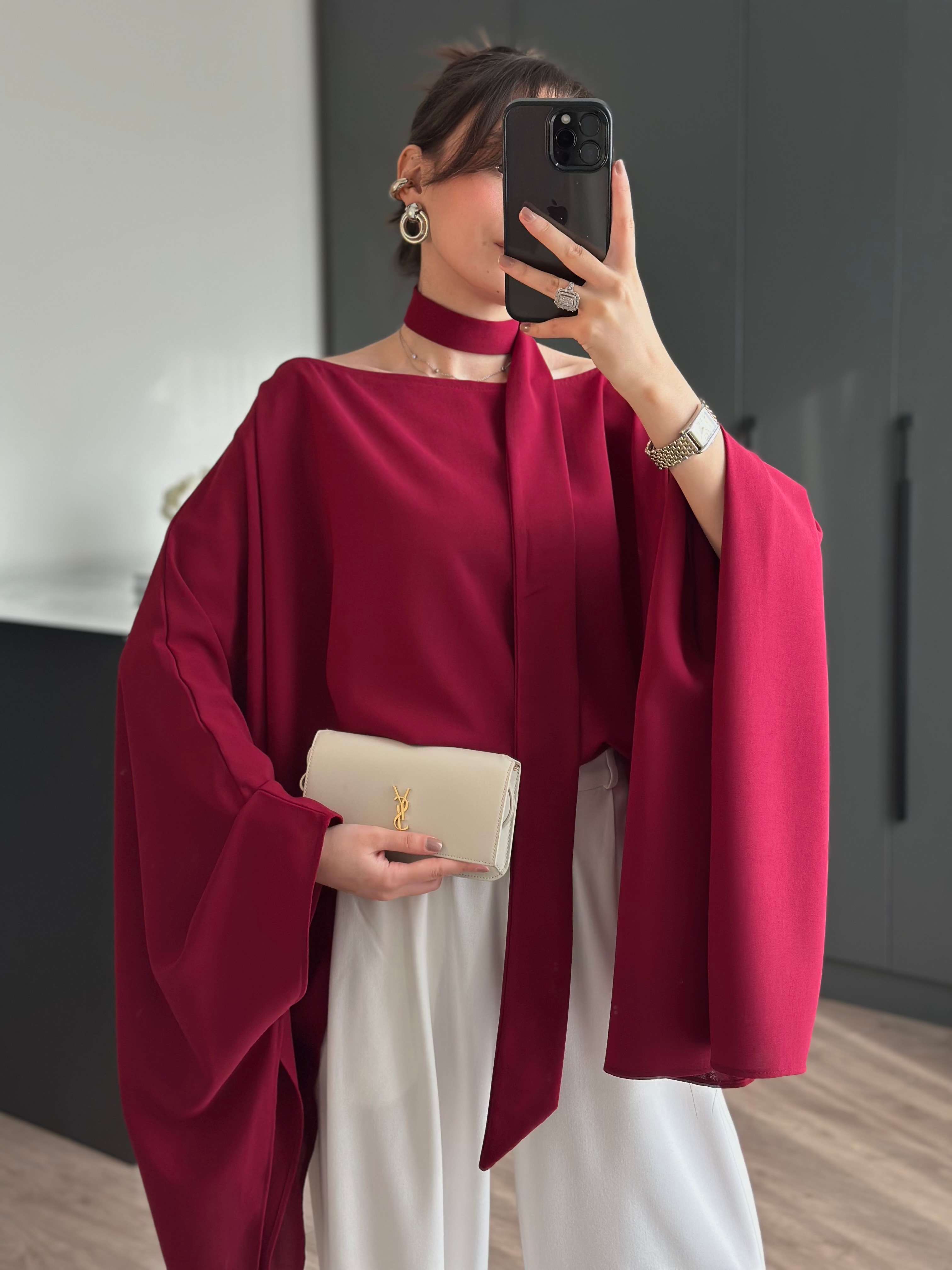 PELERİN KOL FULAR DETAYLI BORDO BLUZ