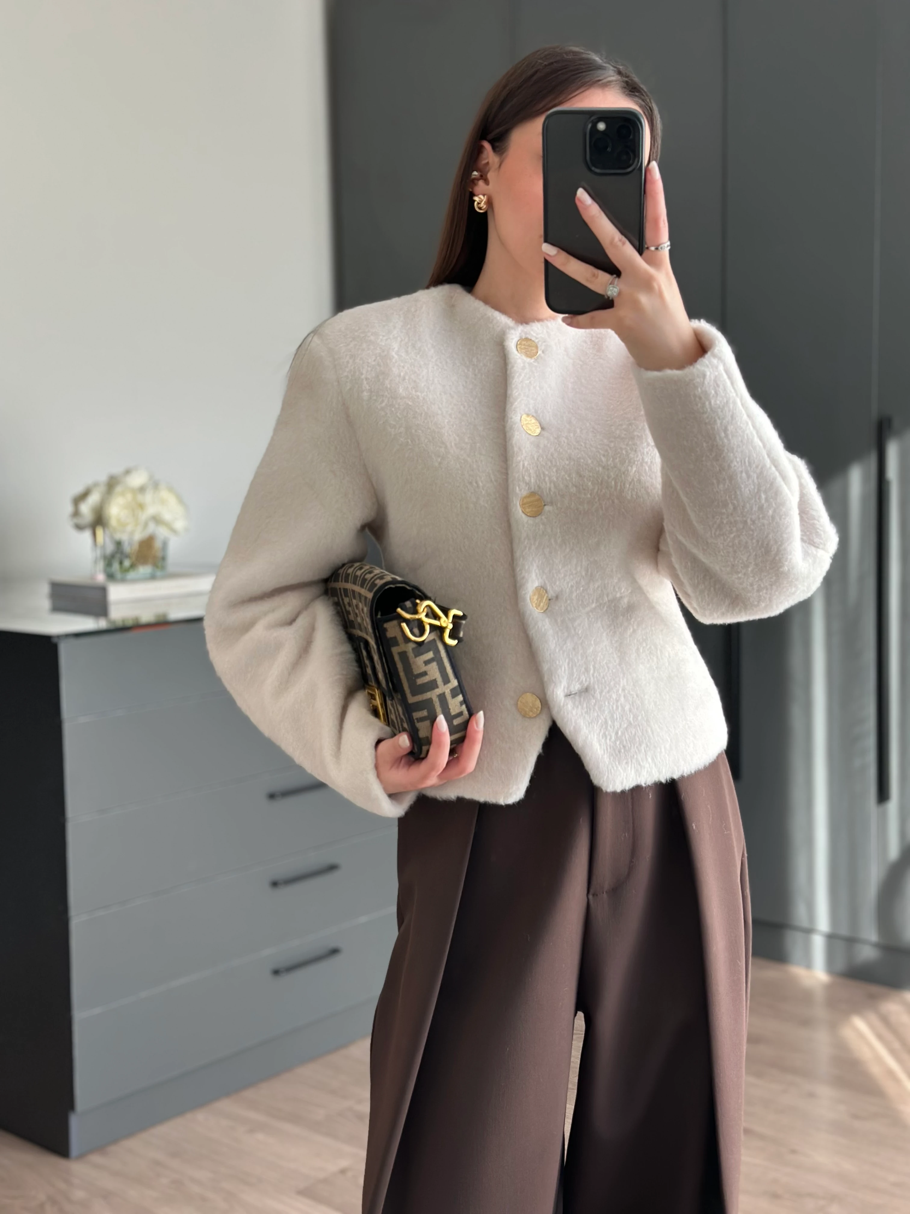 EKRU BELDEN OTURTMA MODEL VATKALI CEKET