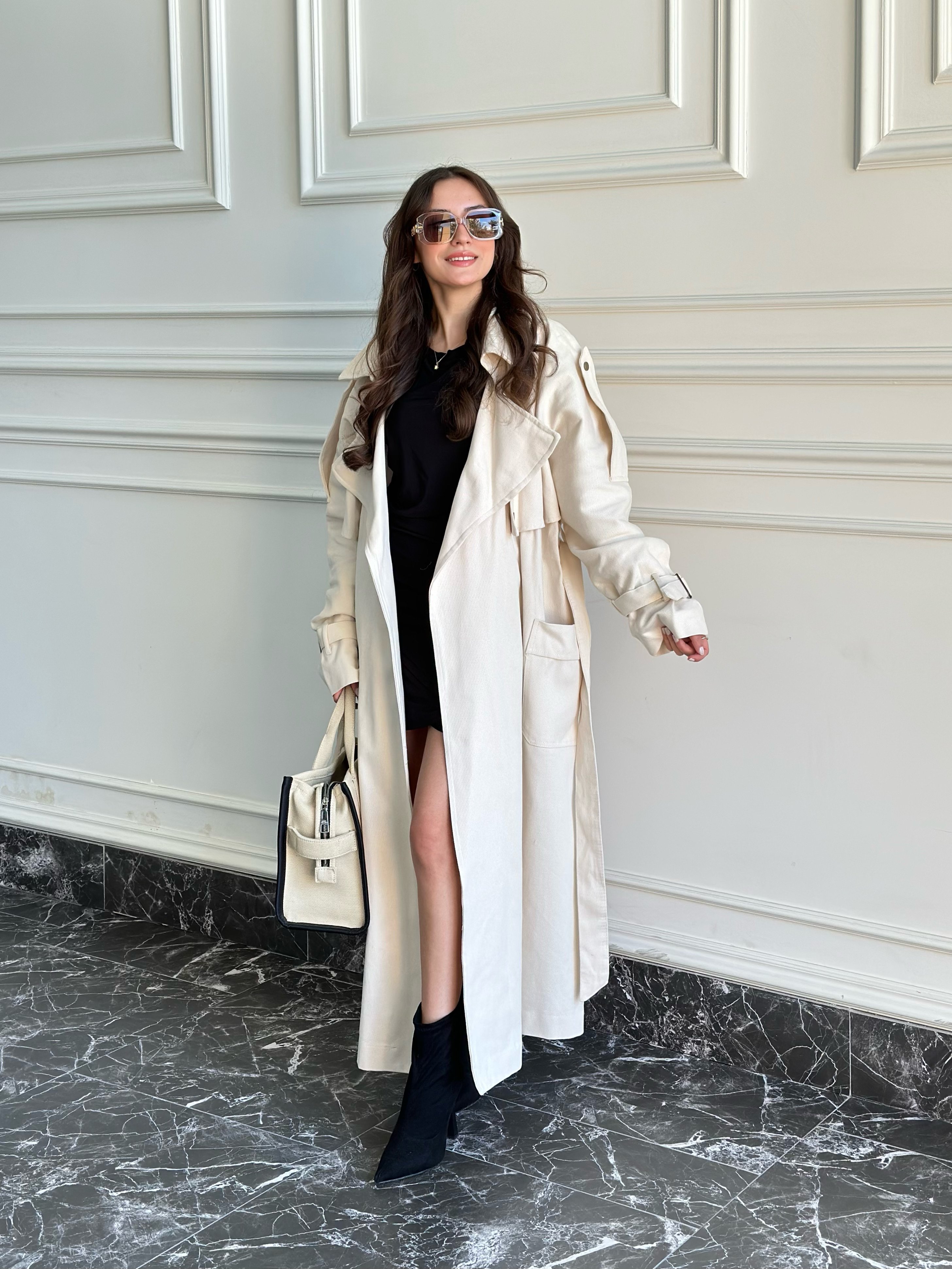 ECRU WIDE COLLAR TRENCH COAT