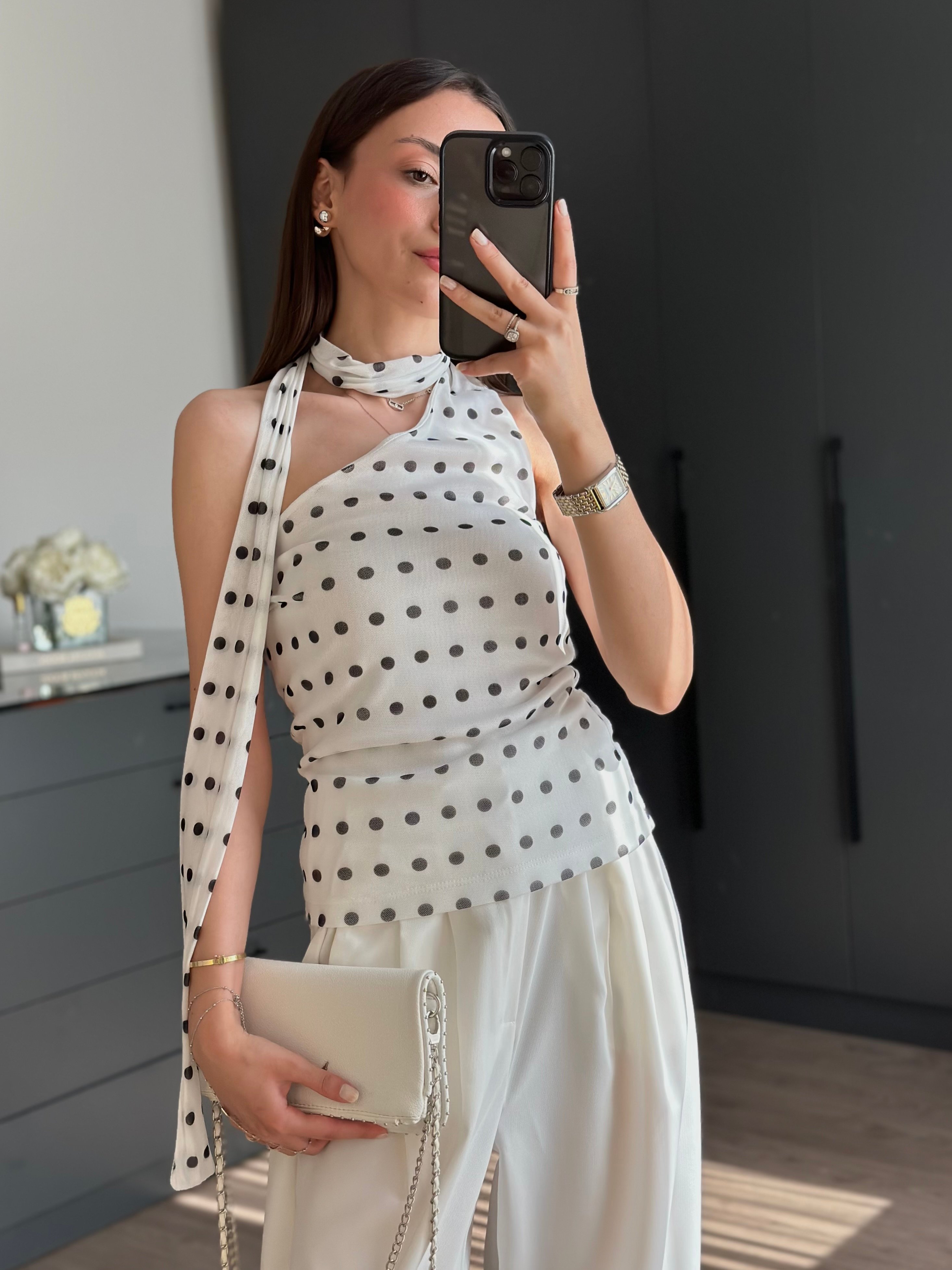 PUANTİYE DESENLİ ŞAL YAKA TÜL BLUZ