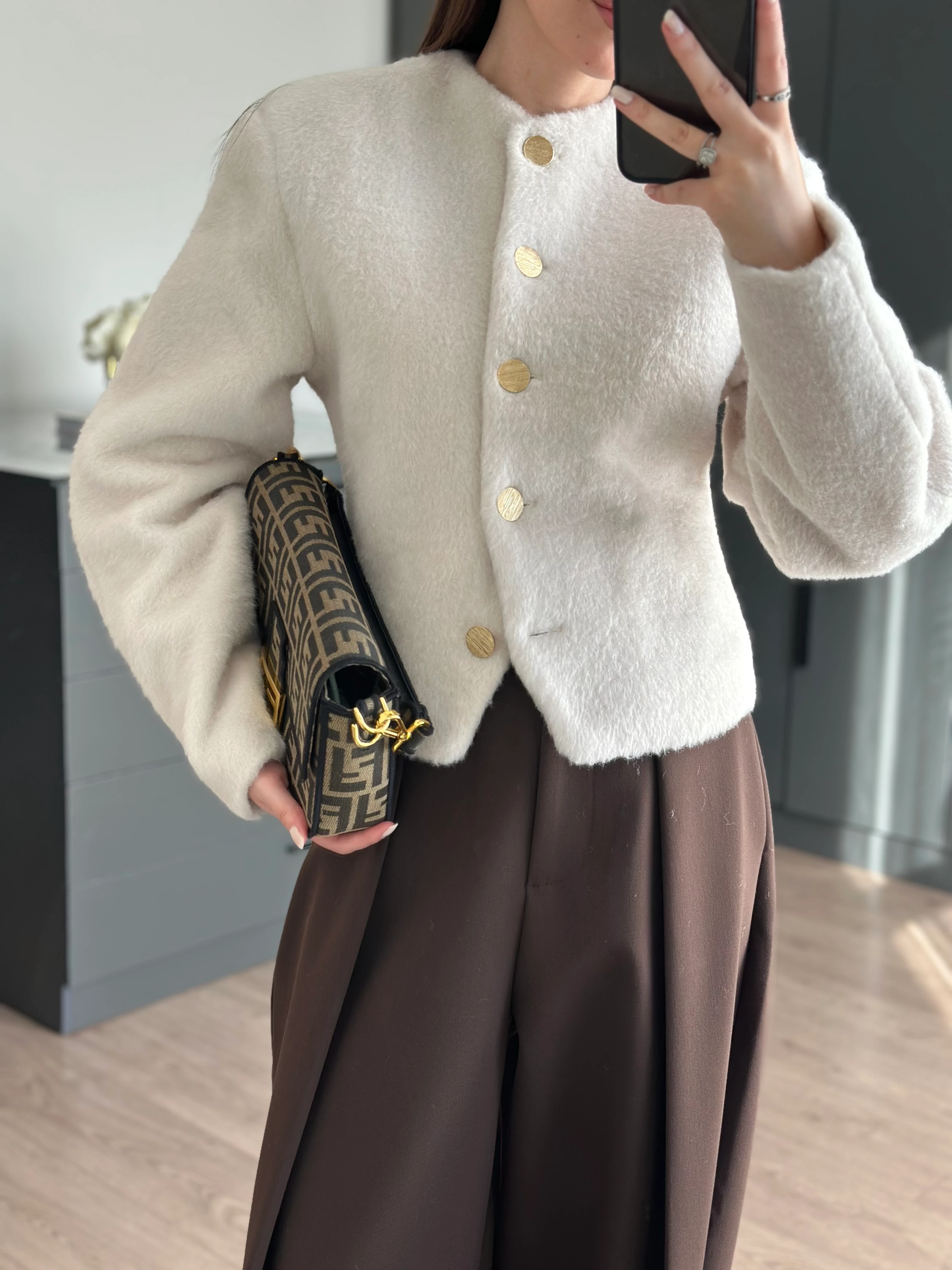 EKRU BELDEN OTURTMA MODEL VATKALI CEKET