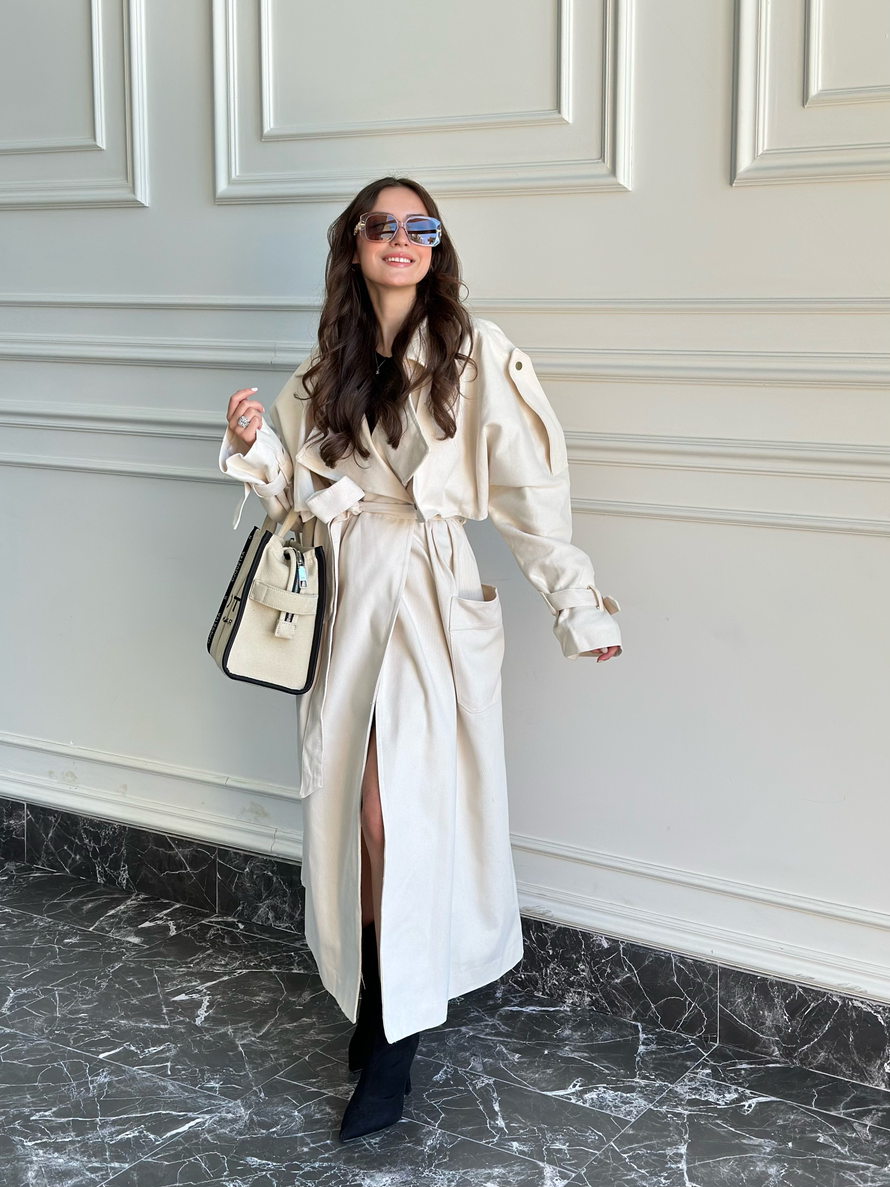 ECRU WIDE COLLAR TRENCH COAT