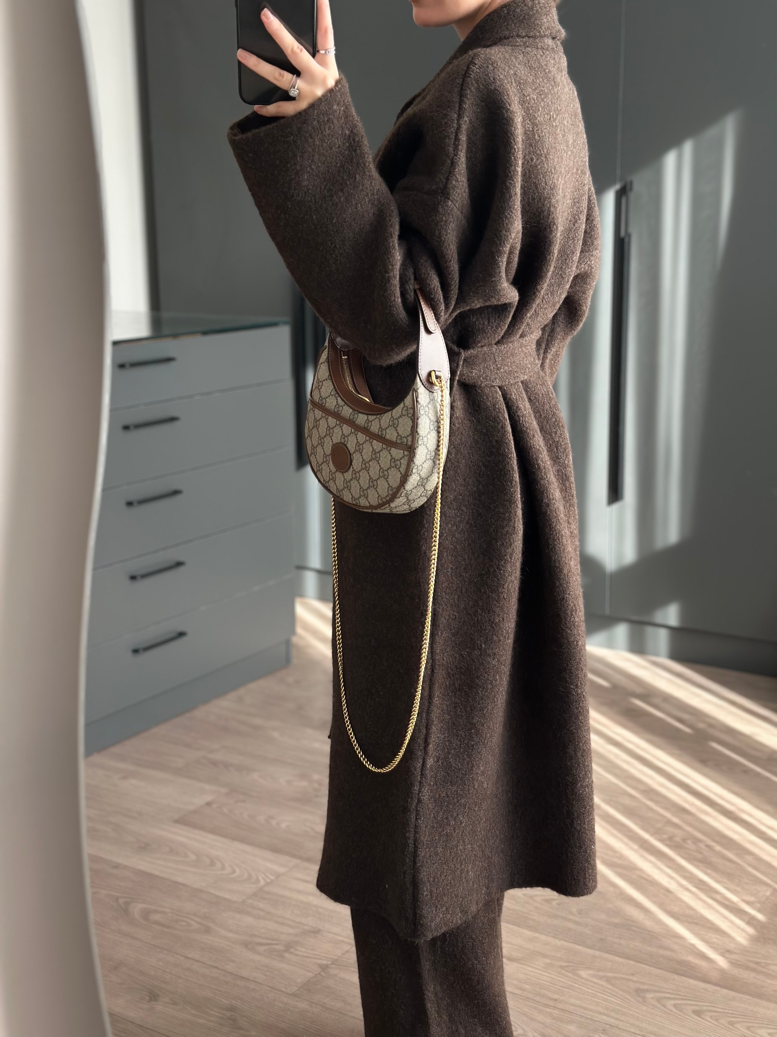 MAXİ BOY KAHVE TRİKO HIRKA