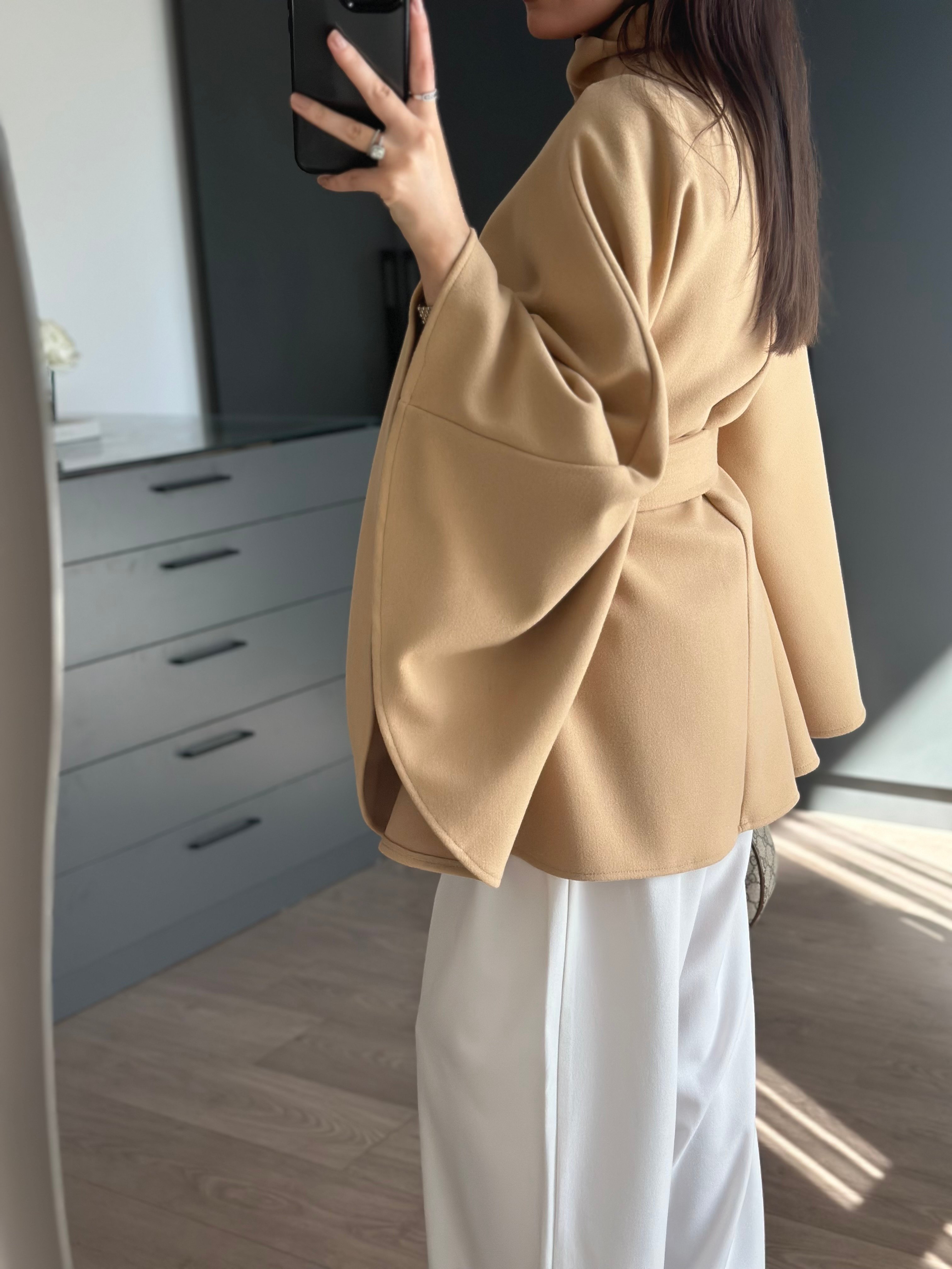 CAMEL DİK YAKA BAĞLAMALI PANÇO