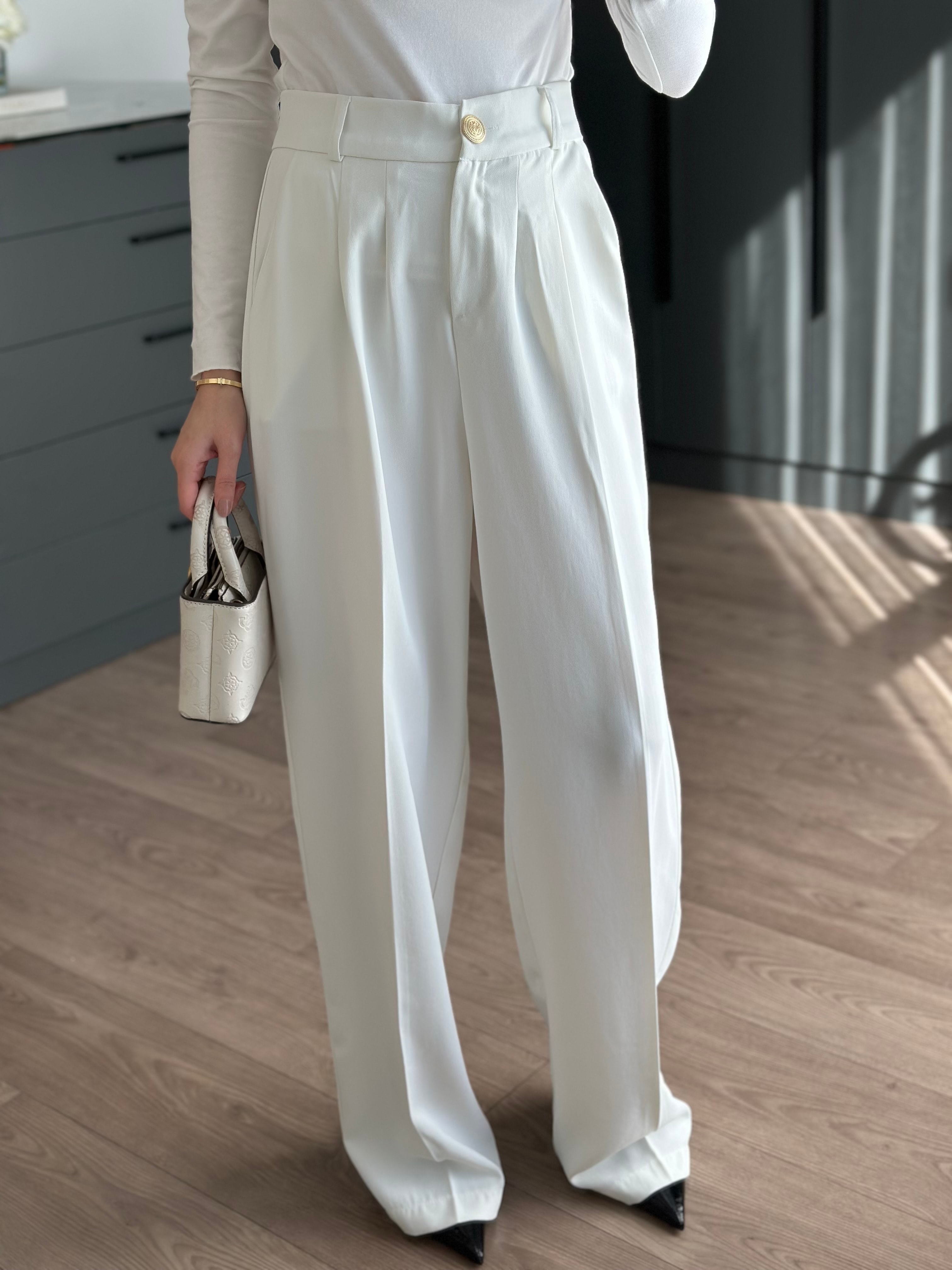 PİLİLİ PALAZZO BEYAZ KUMAŞ PANTOLON