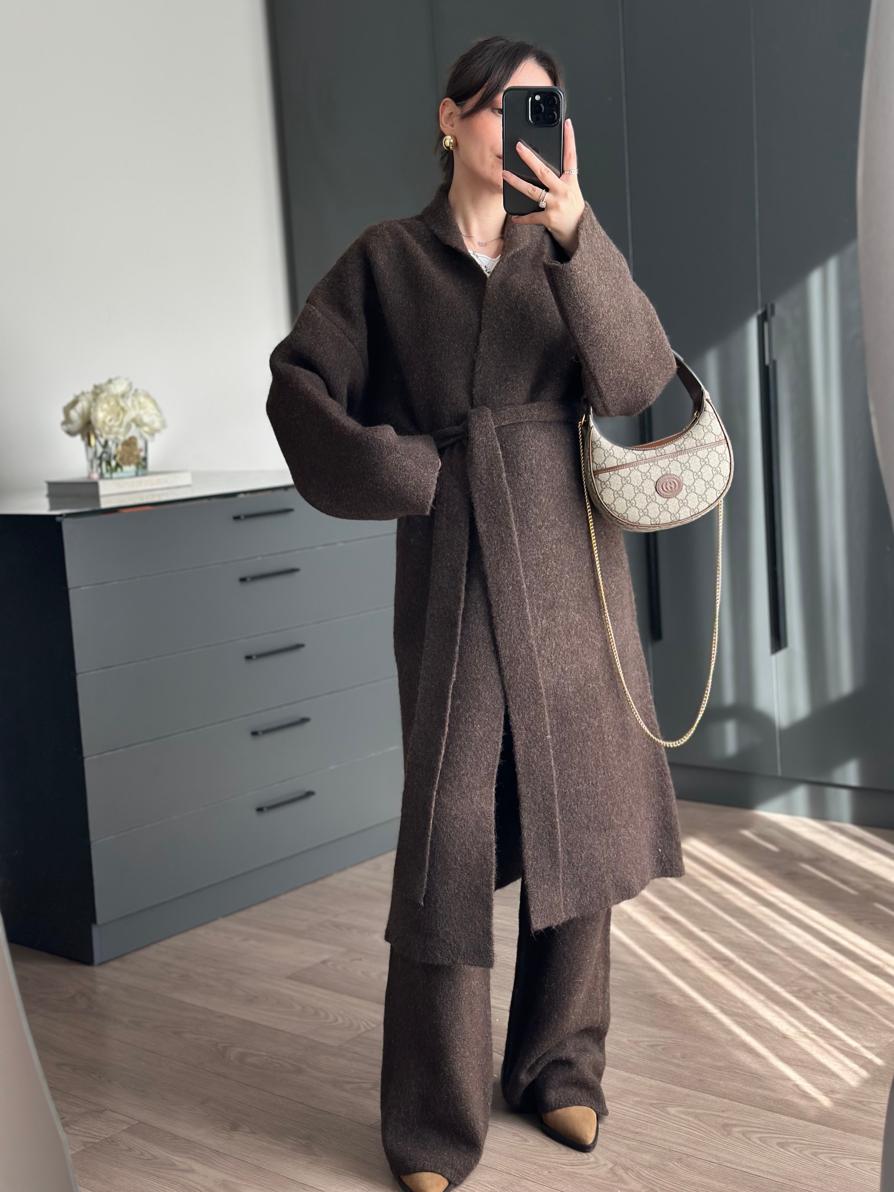 MAXİ BOY KAHVE TRİKO HIRKA