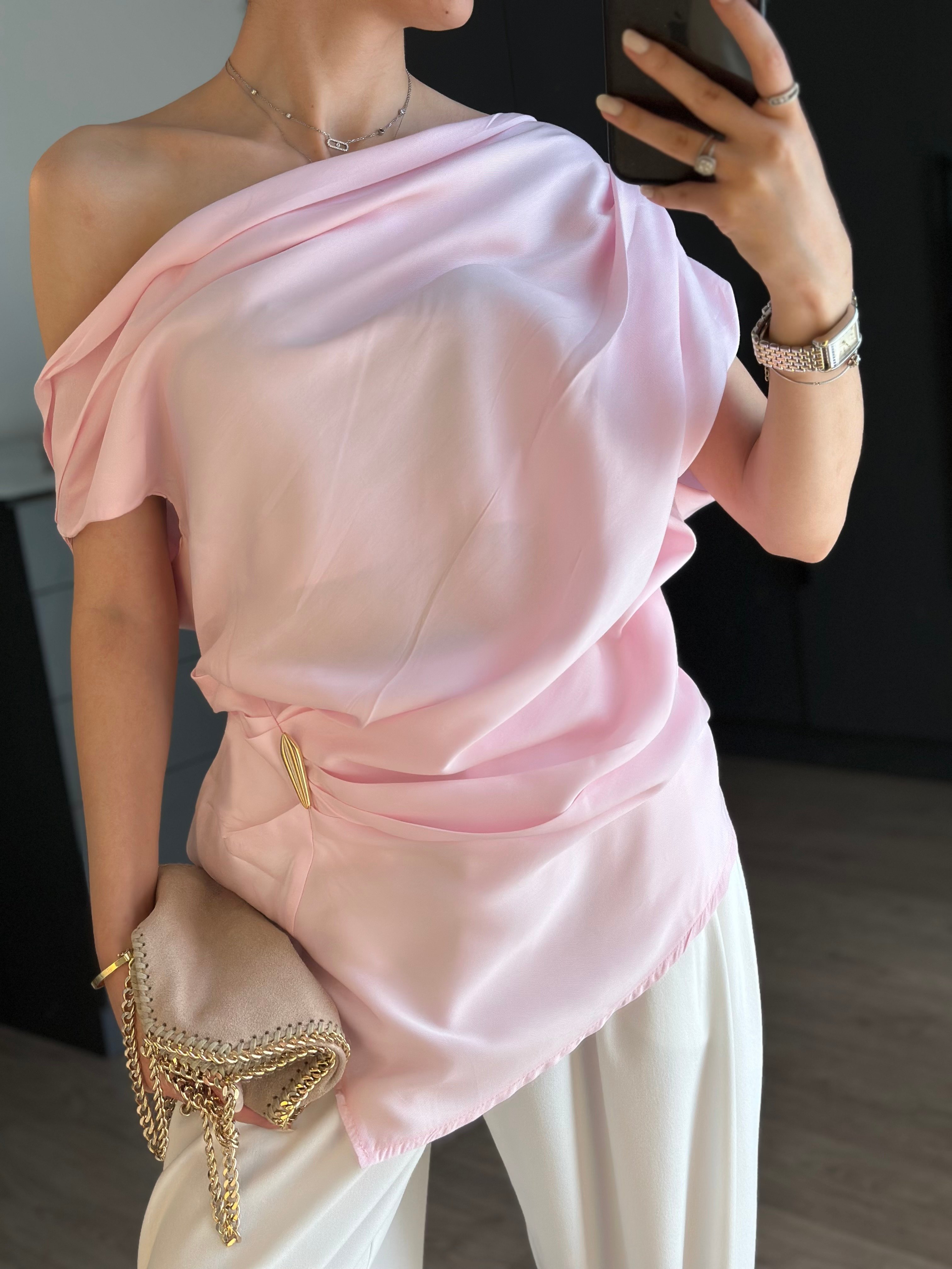 PEMBE TASARIM YAKA BLUZ