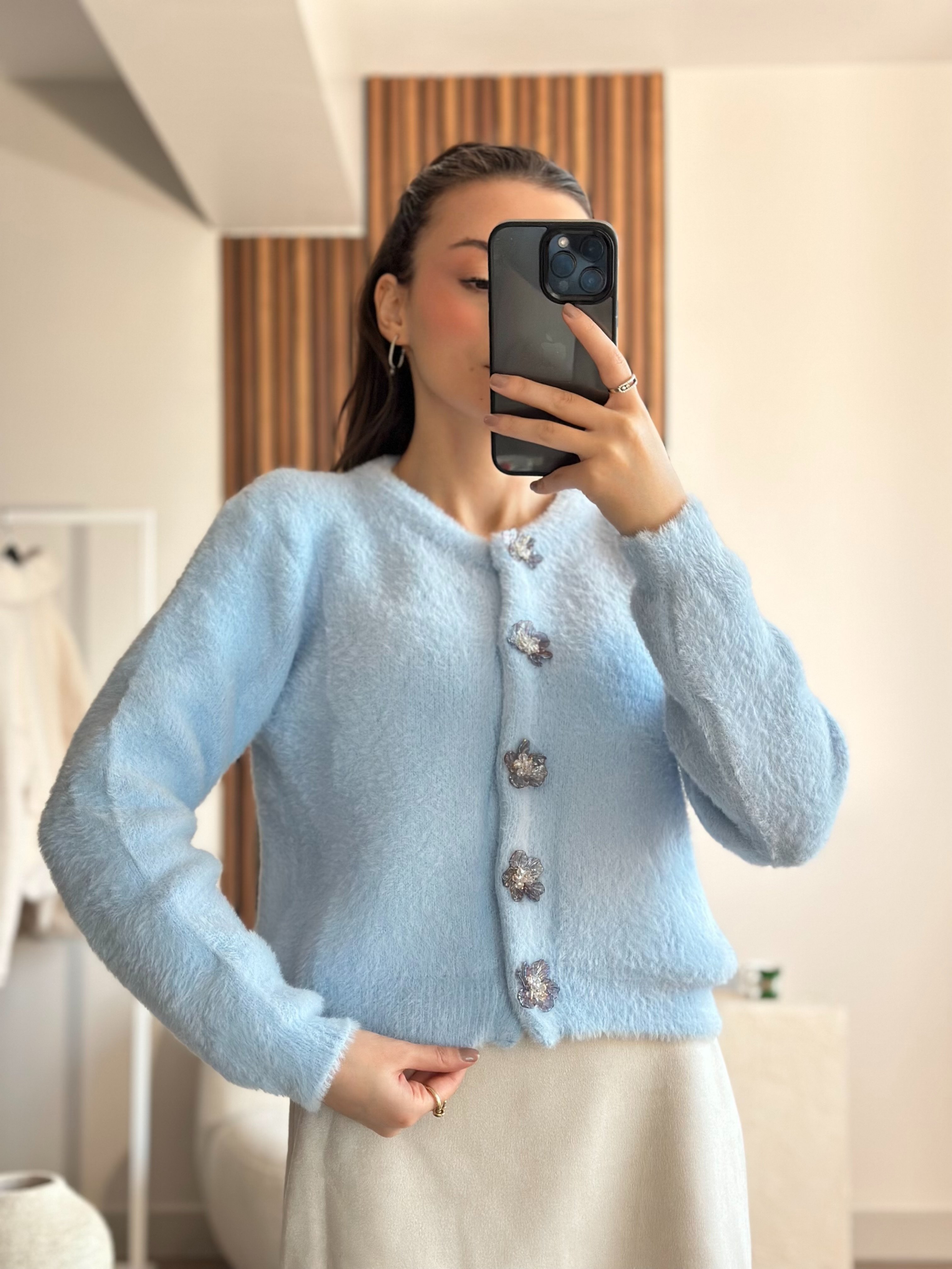 BEBE MAVİSİ ÇİÇEK TAŞLI HIRKA