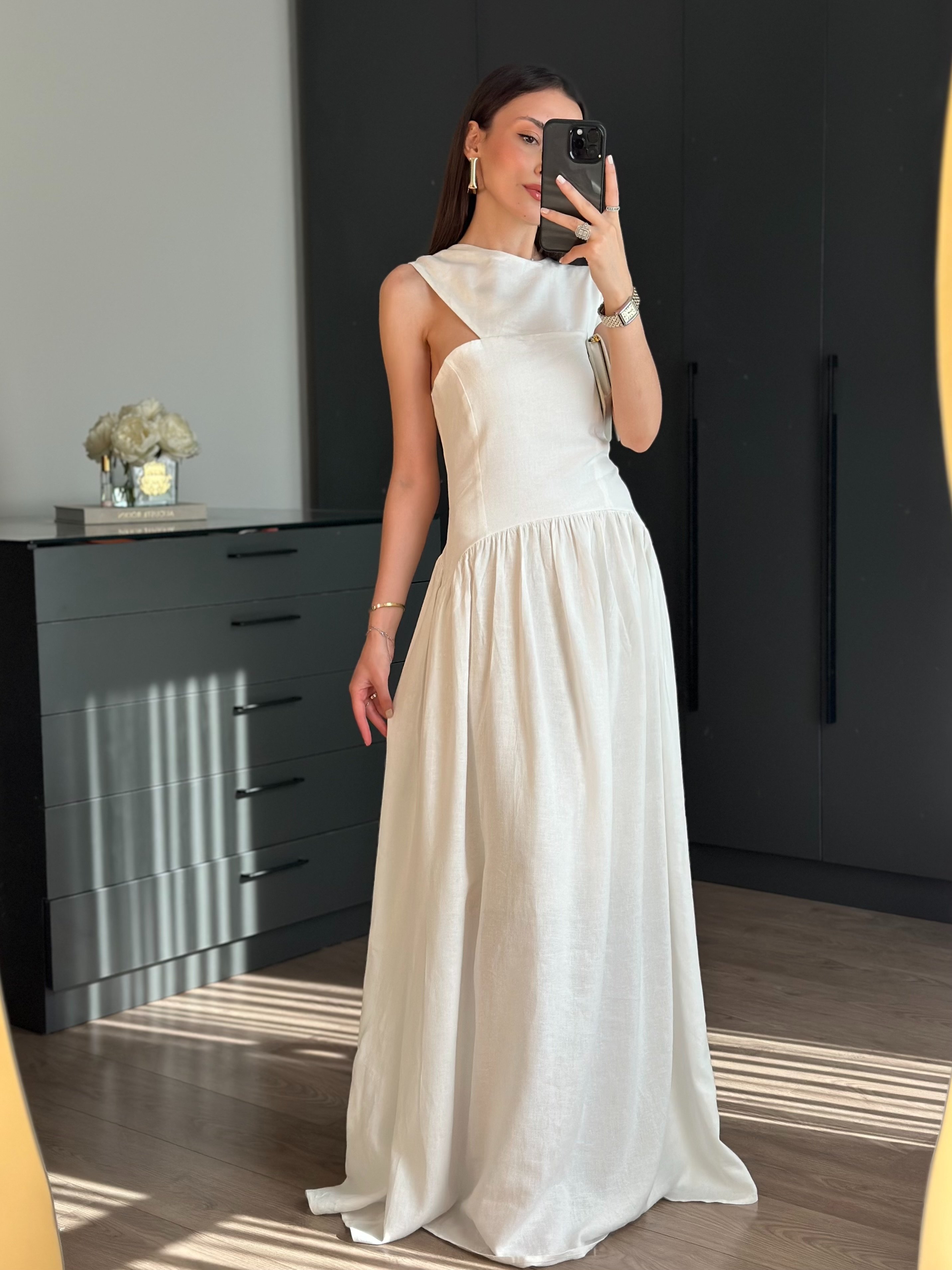 TASARIM YAKA BEL DETAYLI ROMANTİK BEYAZ ELBİSE