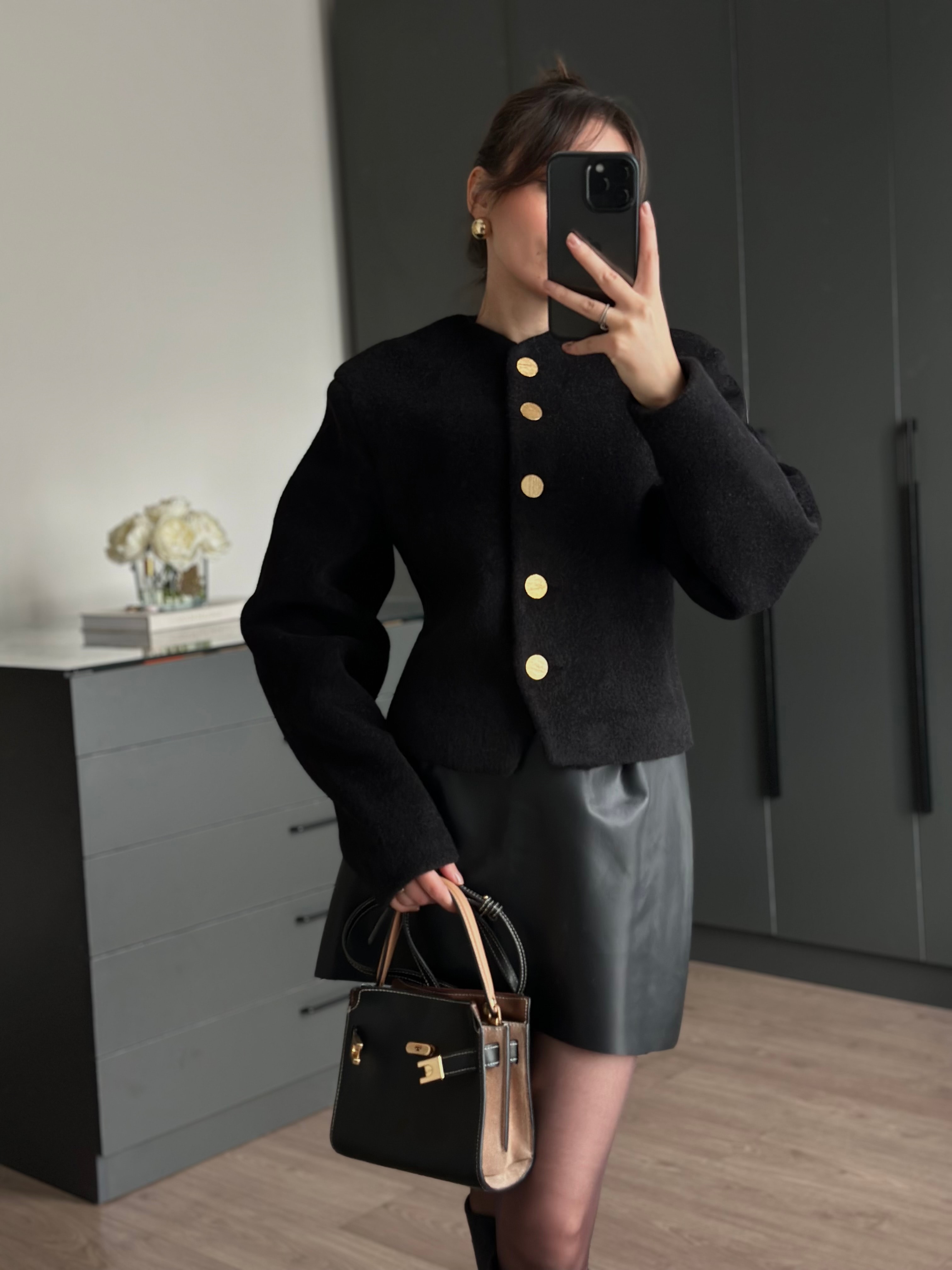 SİYAH BELDEN OTURTMA MODEL VATKALI CEKET