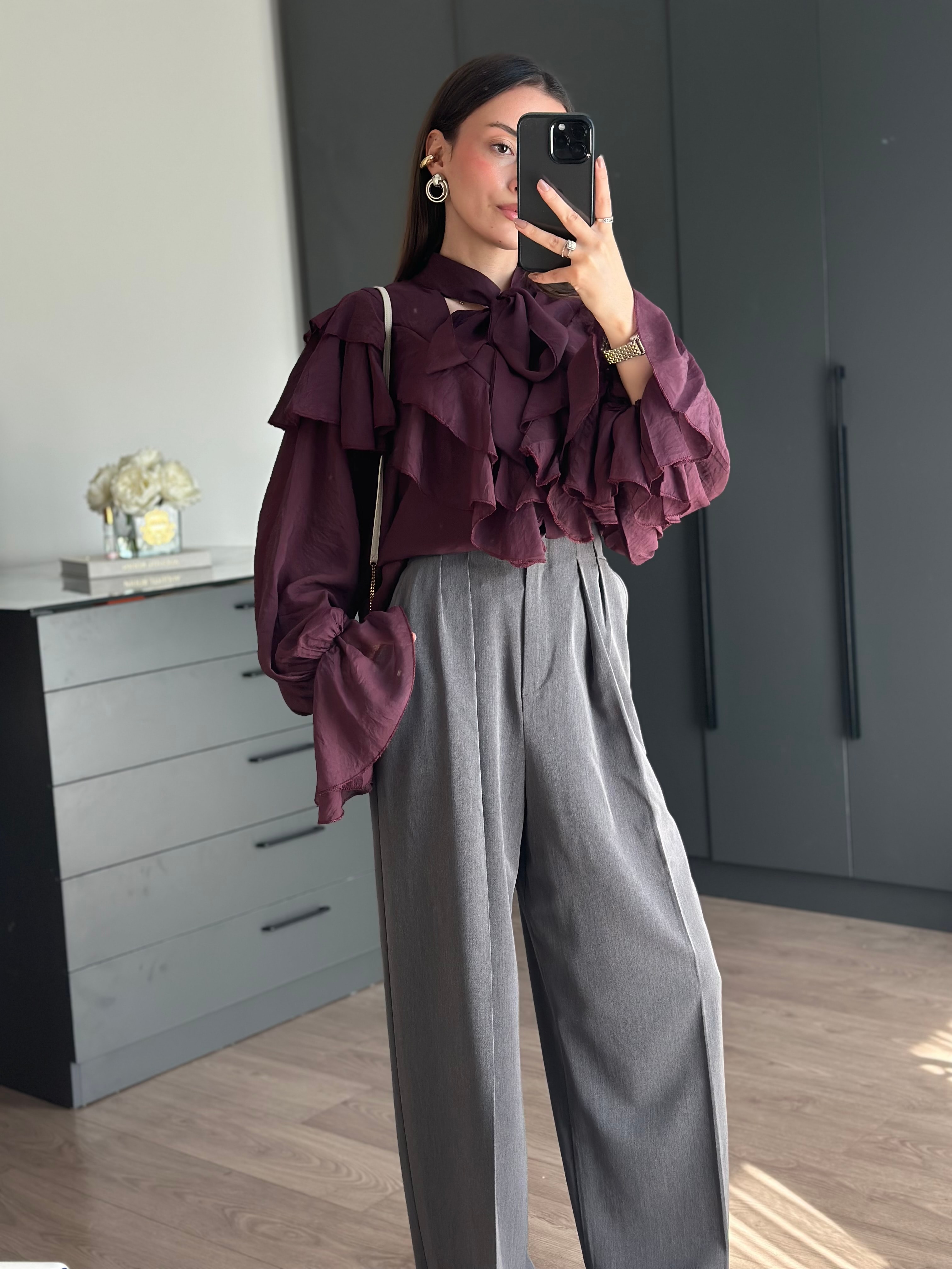 REUTTE KOLLARI FIRFIRLI YAKA DETAYLI GÖMLEK