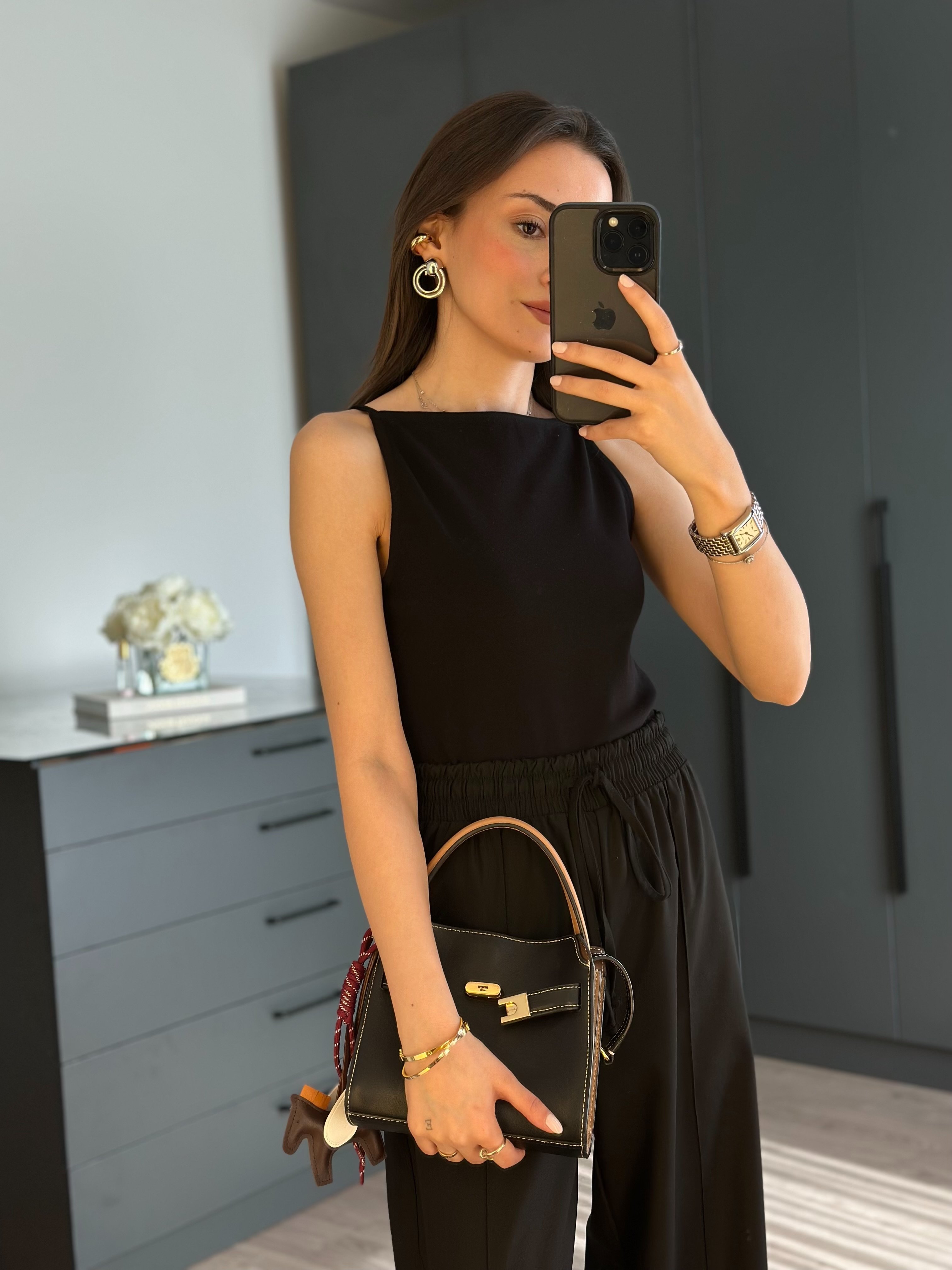 MARKA MODEL SİYAH ASKILI BODY