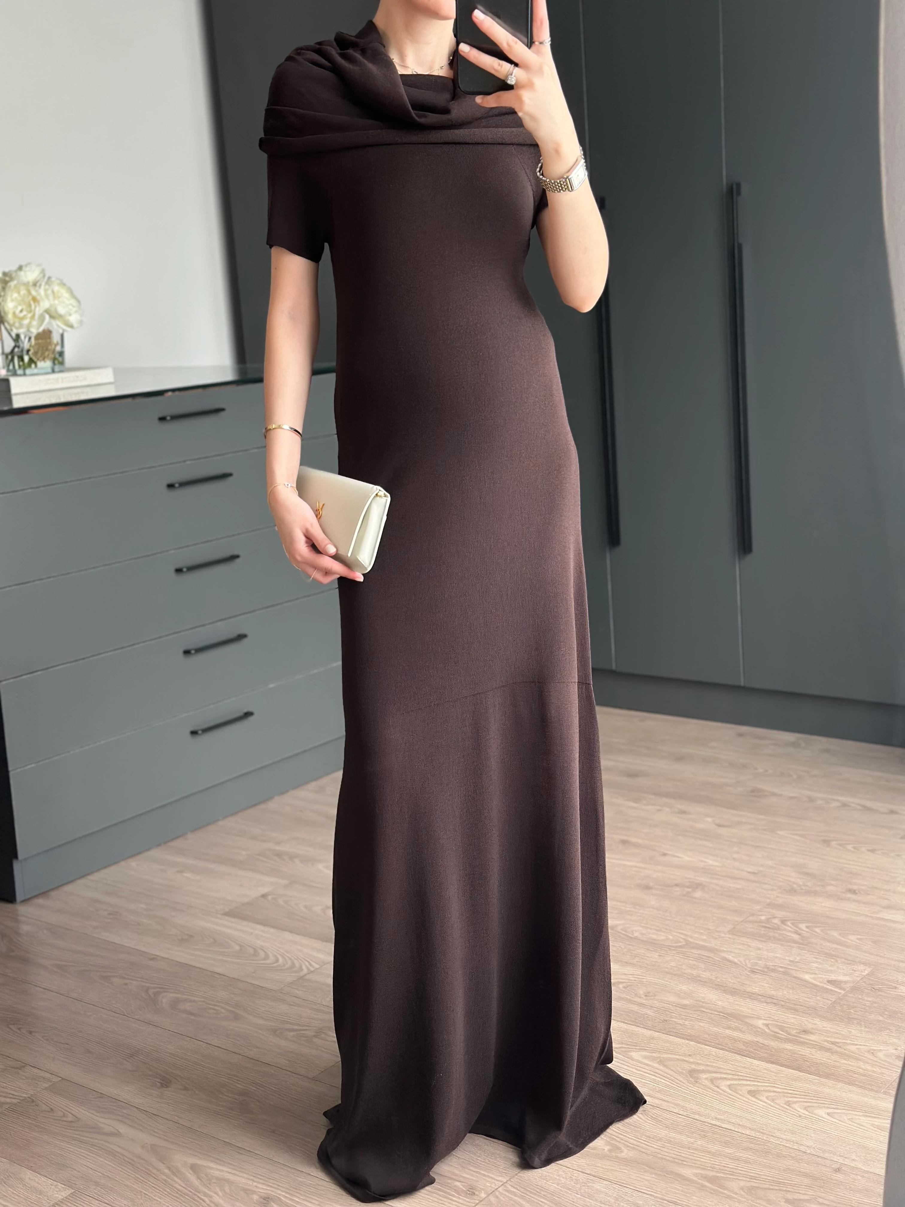 ACI KAHVE YAKA DETAYLI TASARIM TRİKO ELBİSE