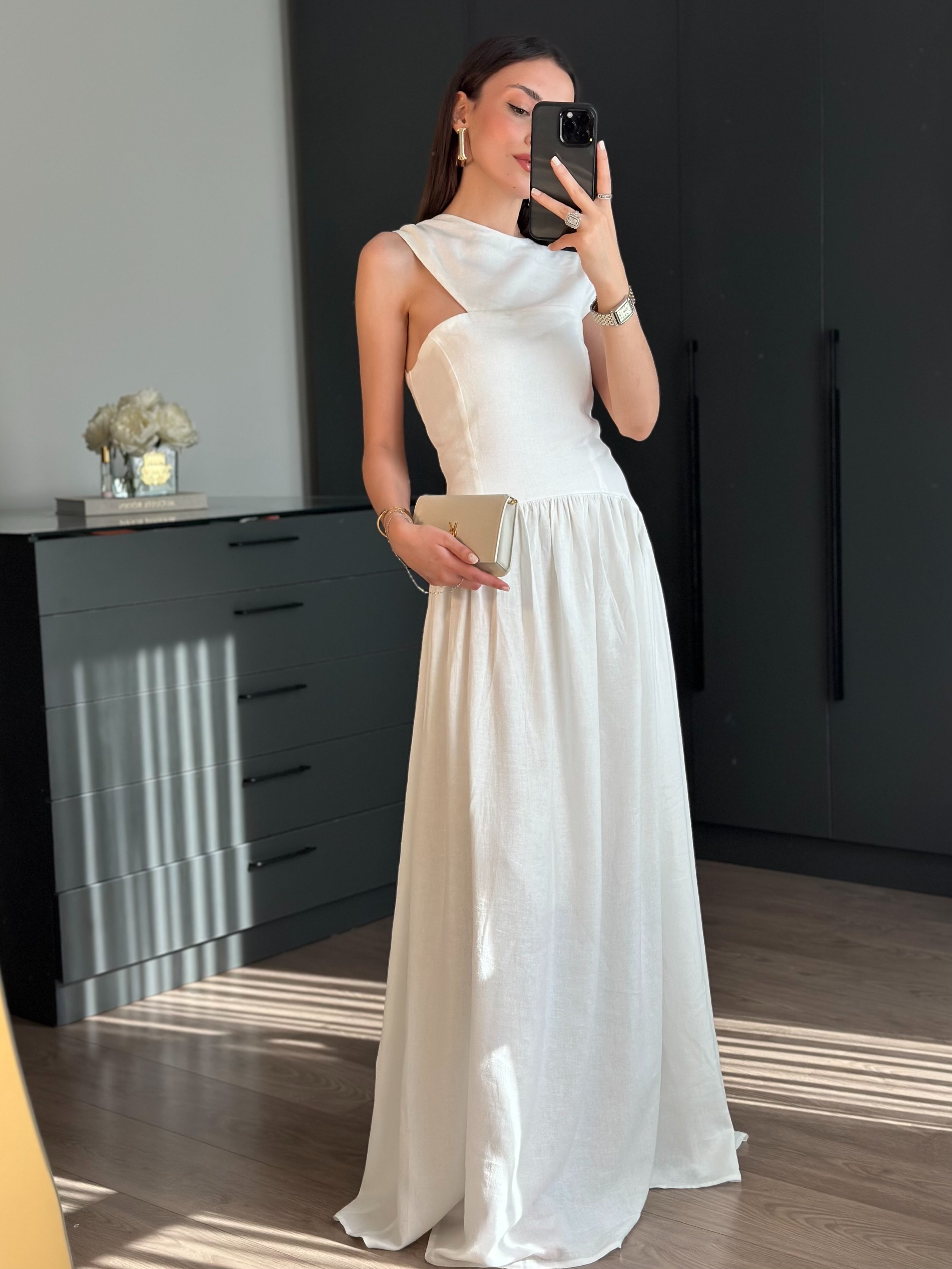 TASARIM YAKA BEL DETAYLI ROMANTİK BEYAZ ELBİSE