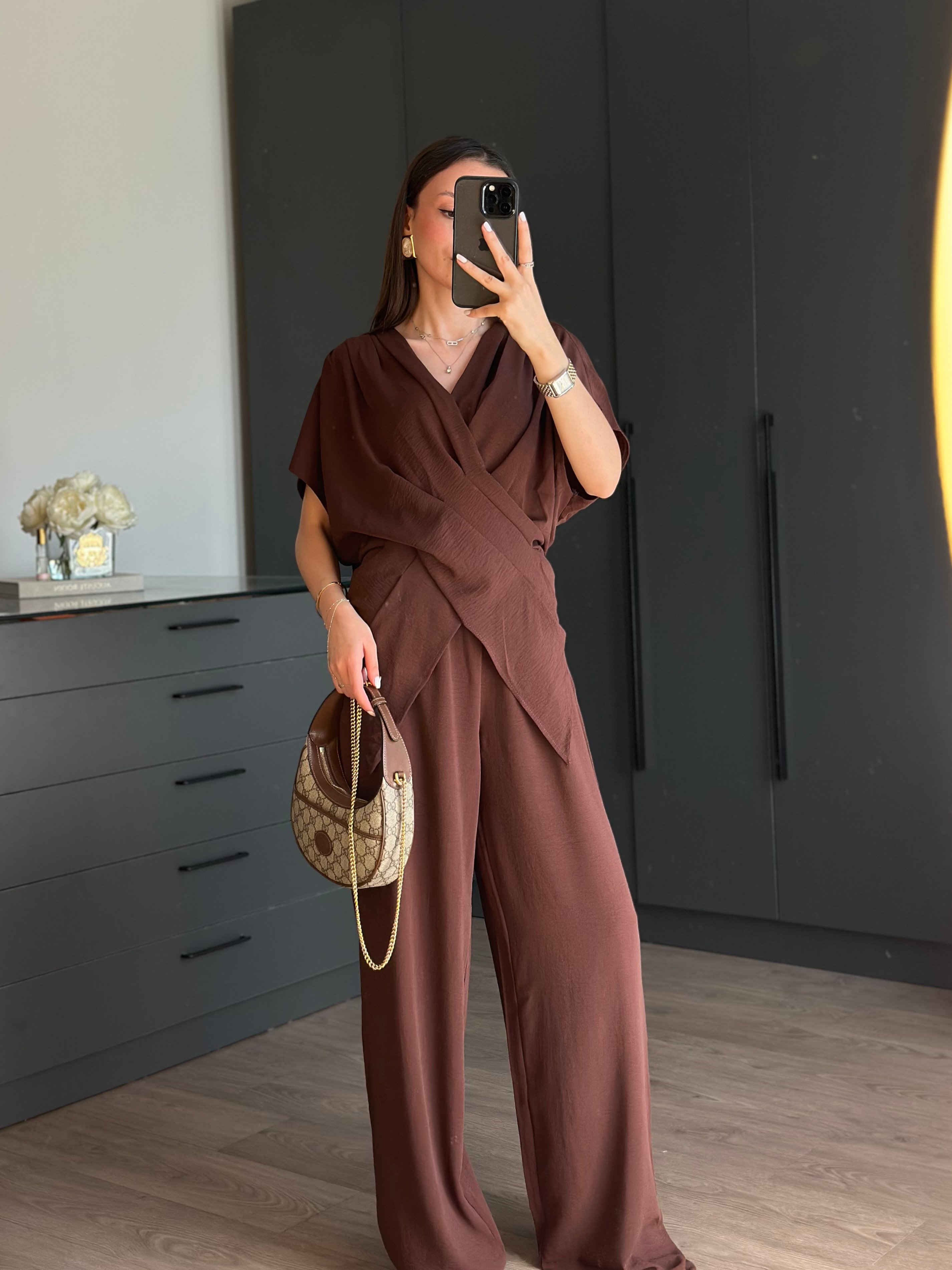 KAHVE ASİMETRİK BLUZ PANTOLON TAKIM