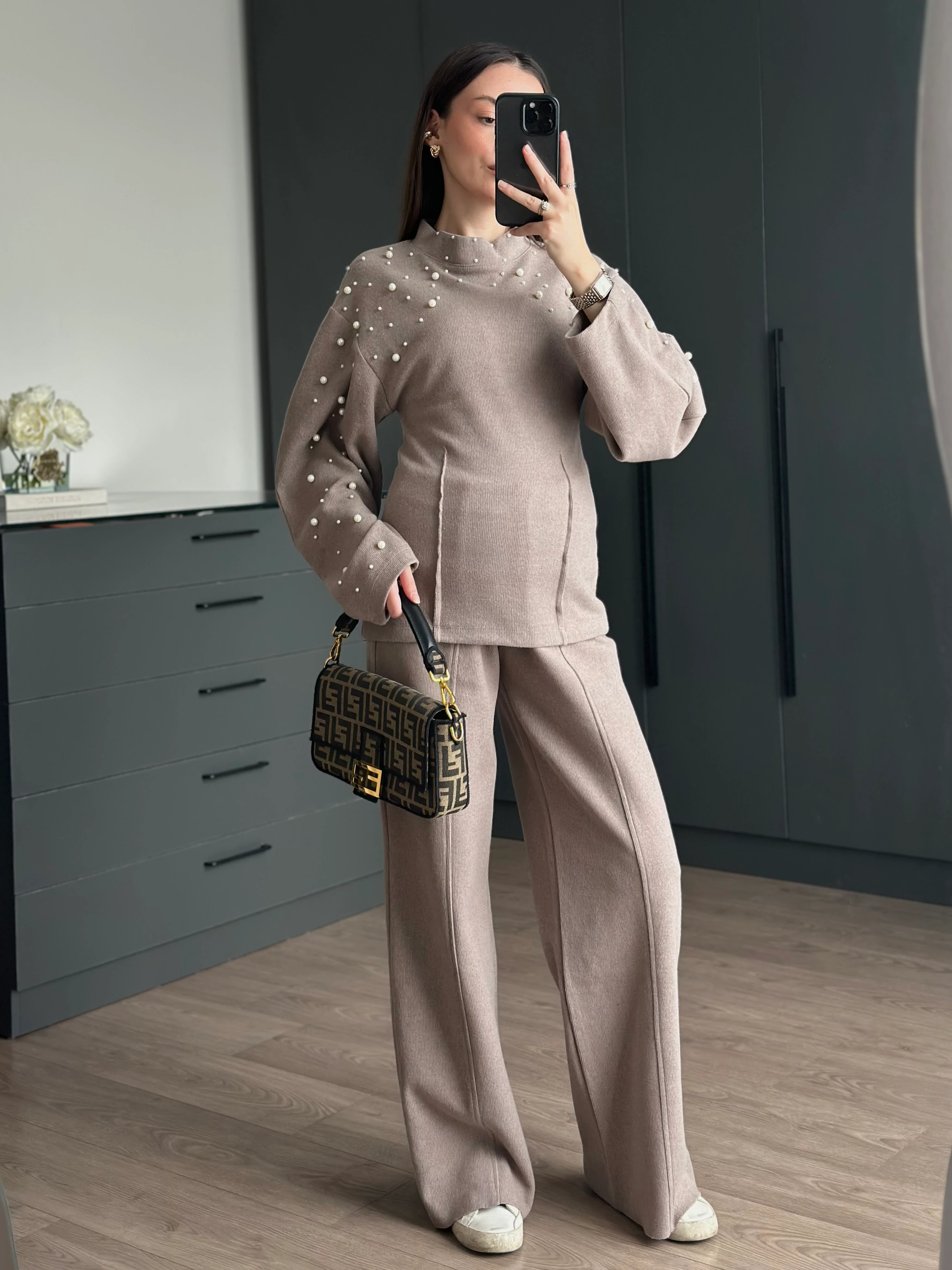 YUMUŞAK SUNİ İNCİLİ TAKIM - Bej