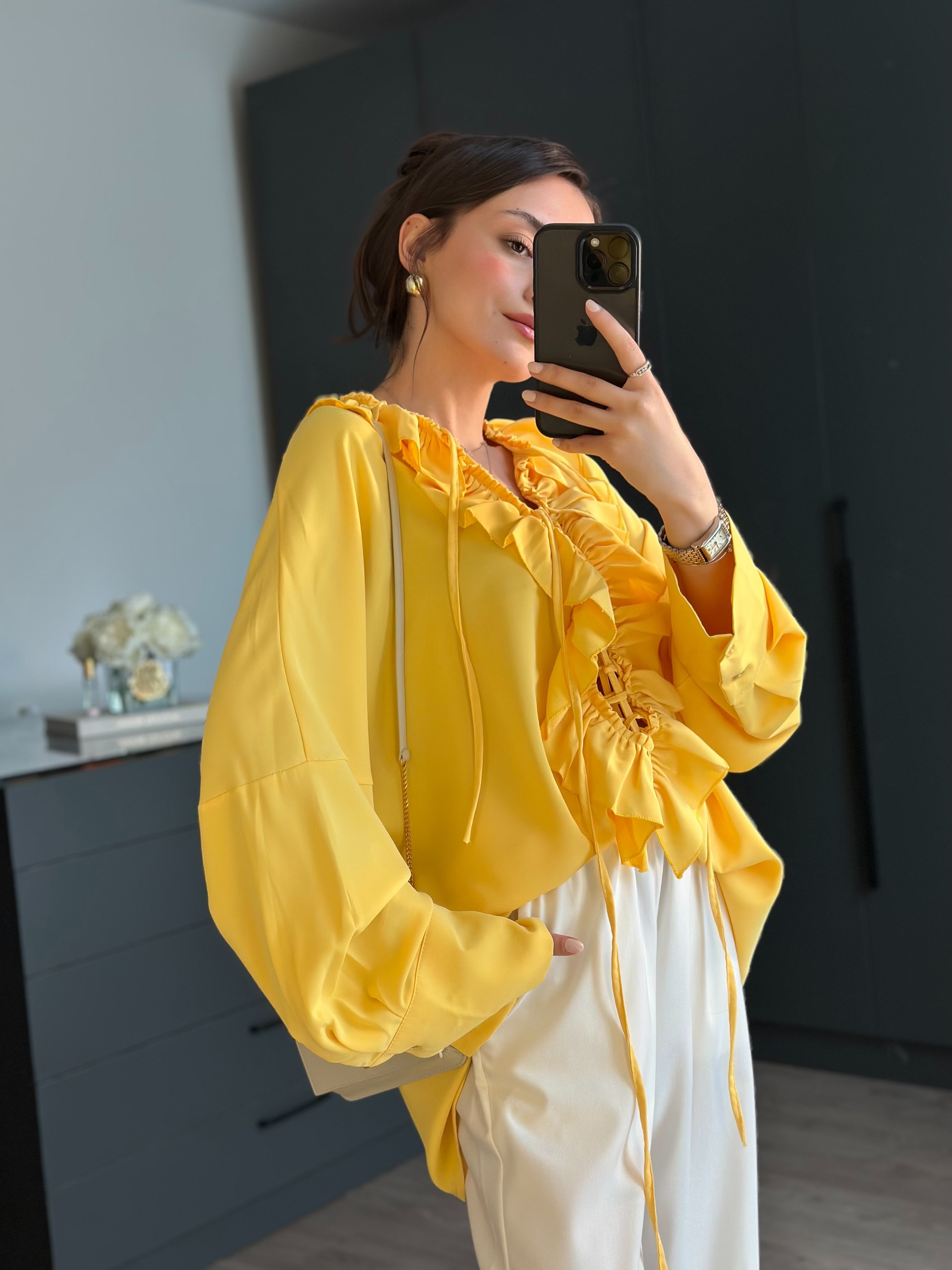 MARKA MODEL SARI VOLANT GÖMLEK