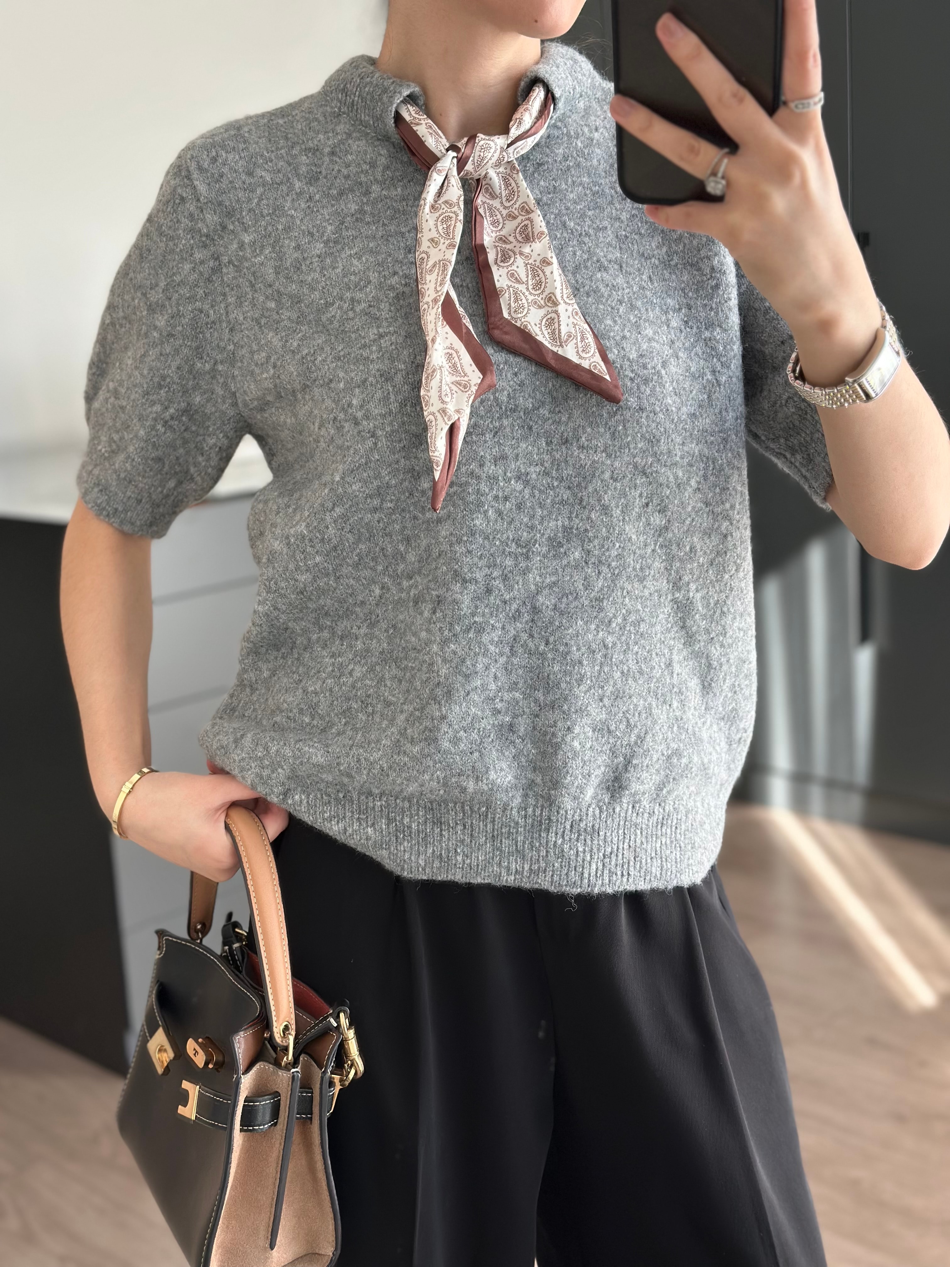 FULAR BAĞLAMALI KISA KOL KAZAK