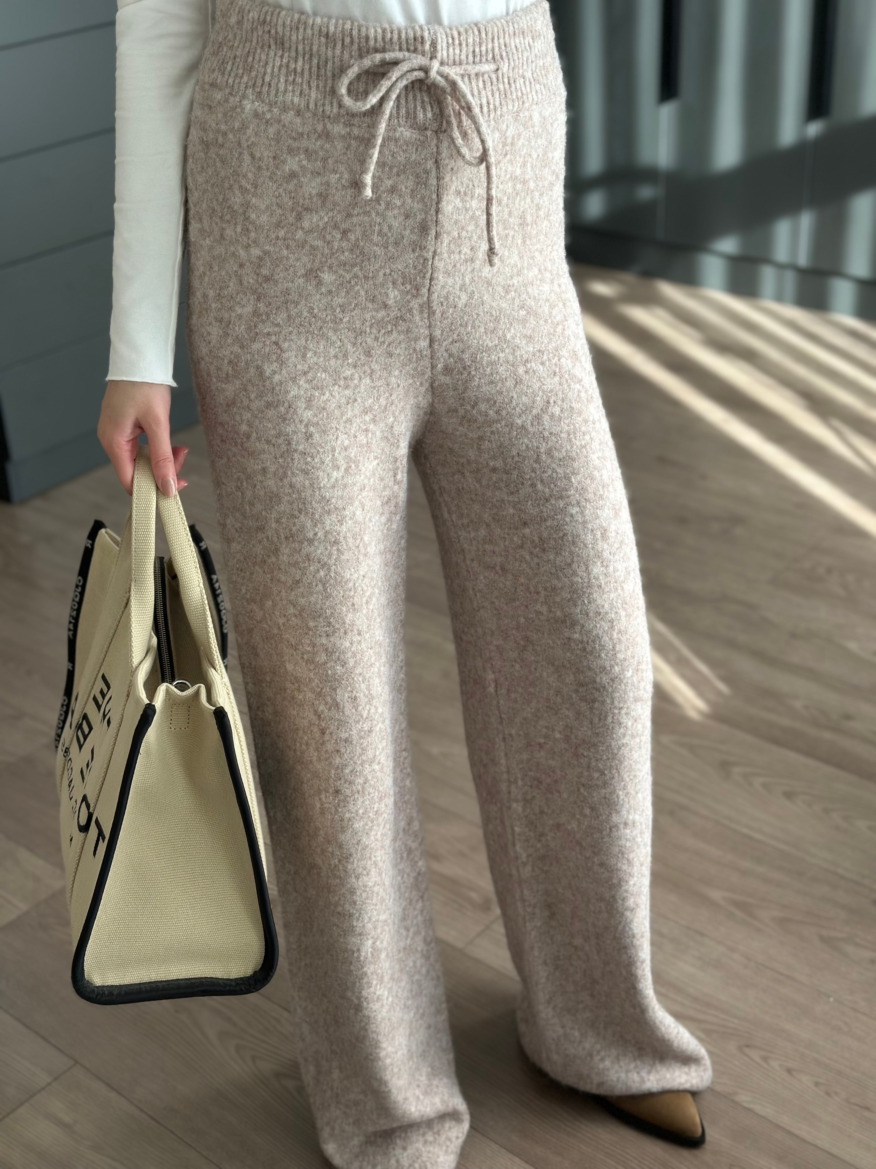 YUMUŞAK DOKULU TRİKO BEJ PANTOLON