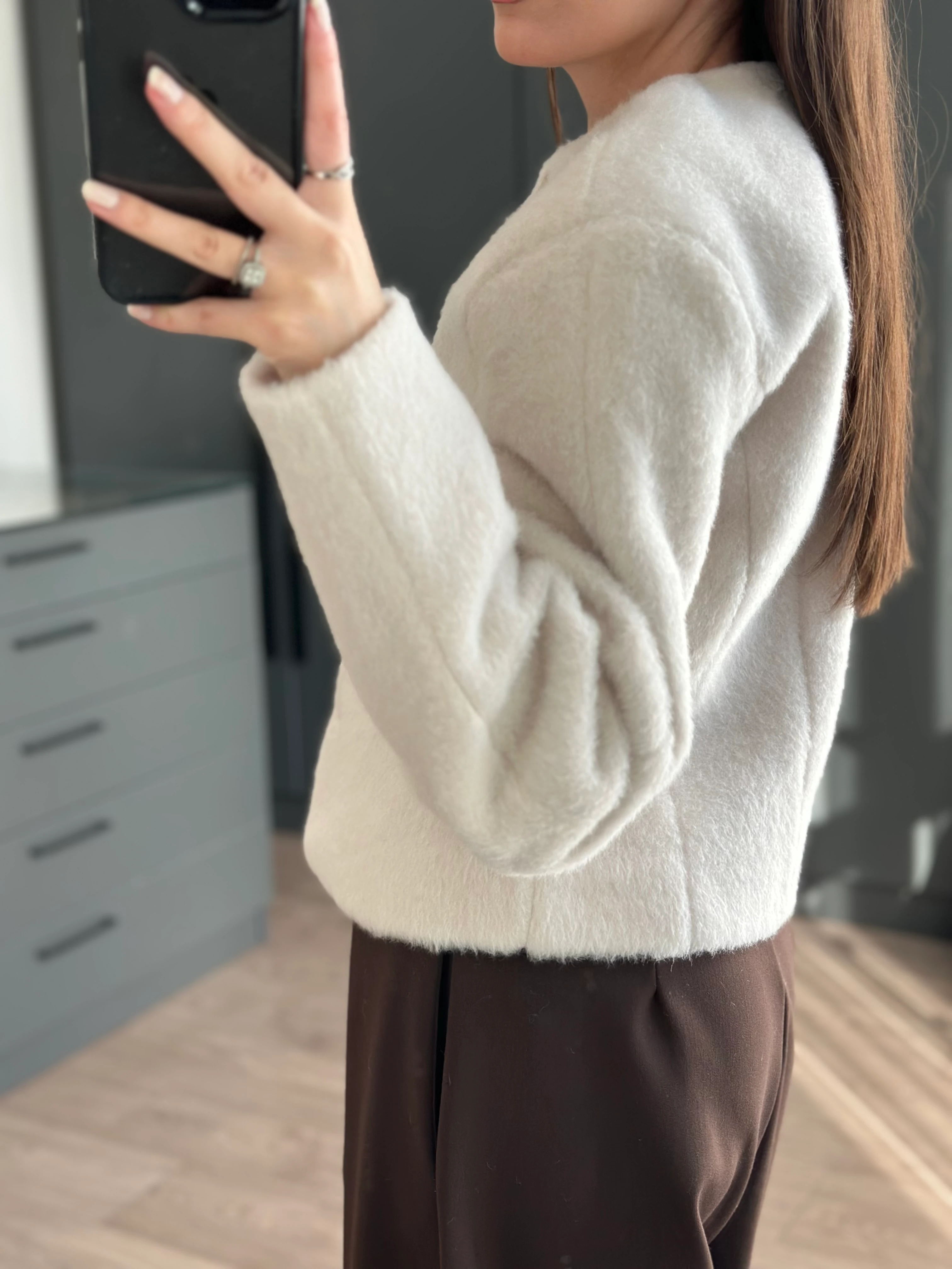 EKRU BELDEN OTURTMA MODEL VATKALI CEKET