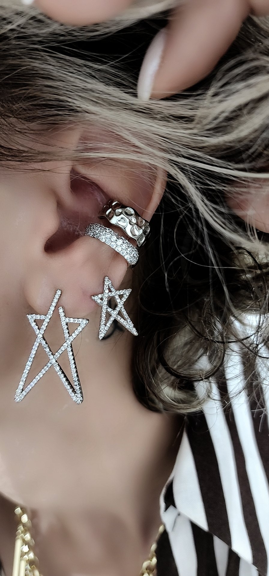 Silver Asimetrik Star Küpe