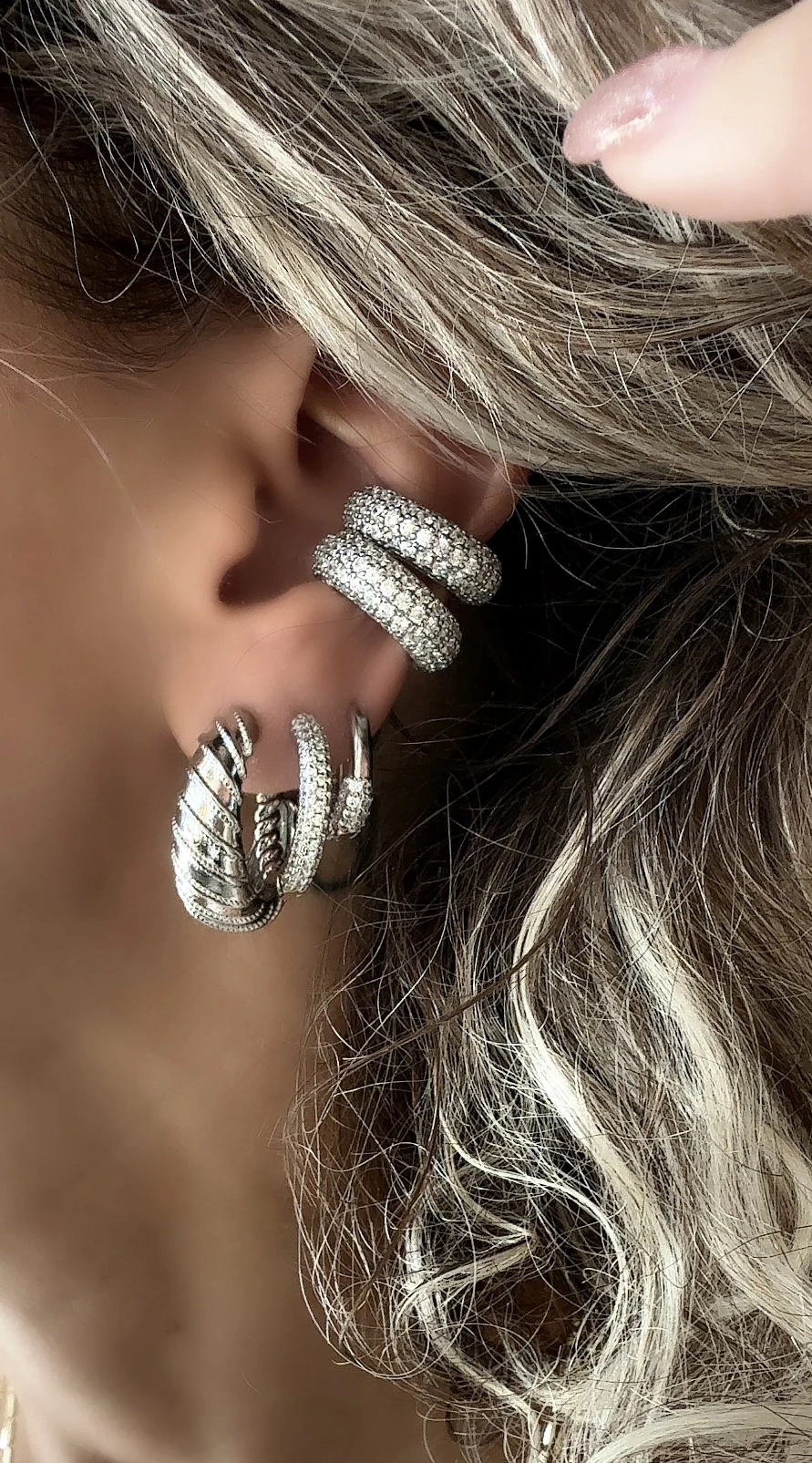 Silver Full Zirkon Taşlı Sıkıştırmalı Kıkırdak Küpe