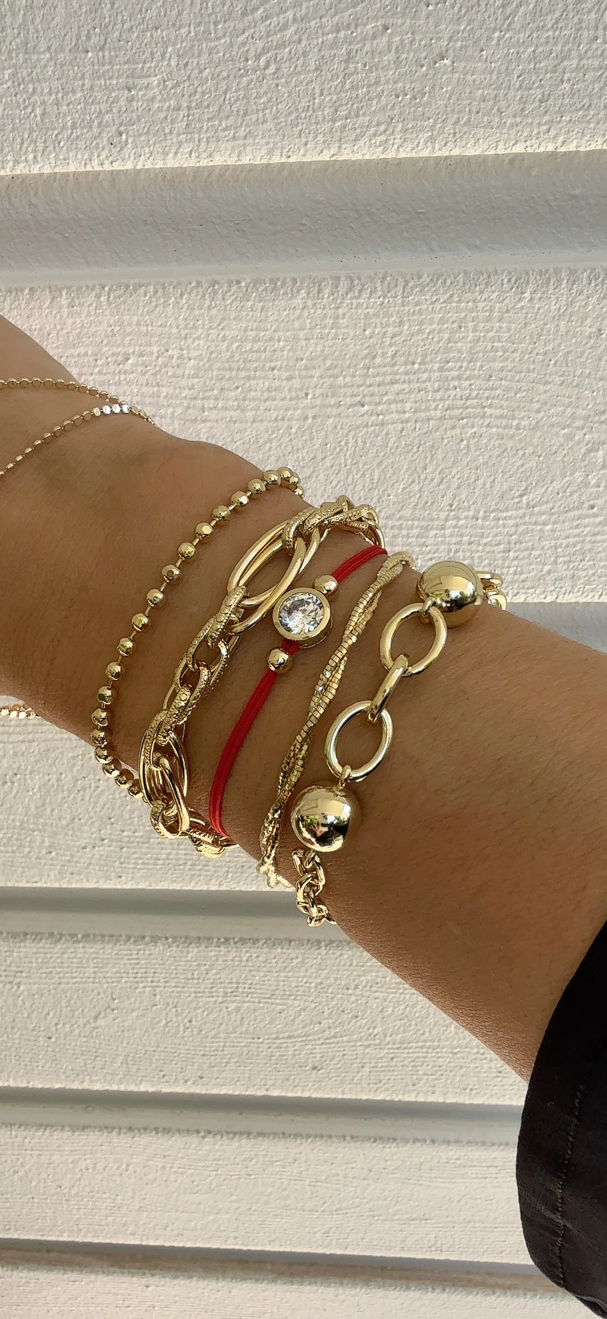 Gold Kırmızı İpli Tek Taş İp Bileklik 