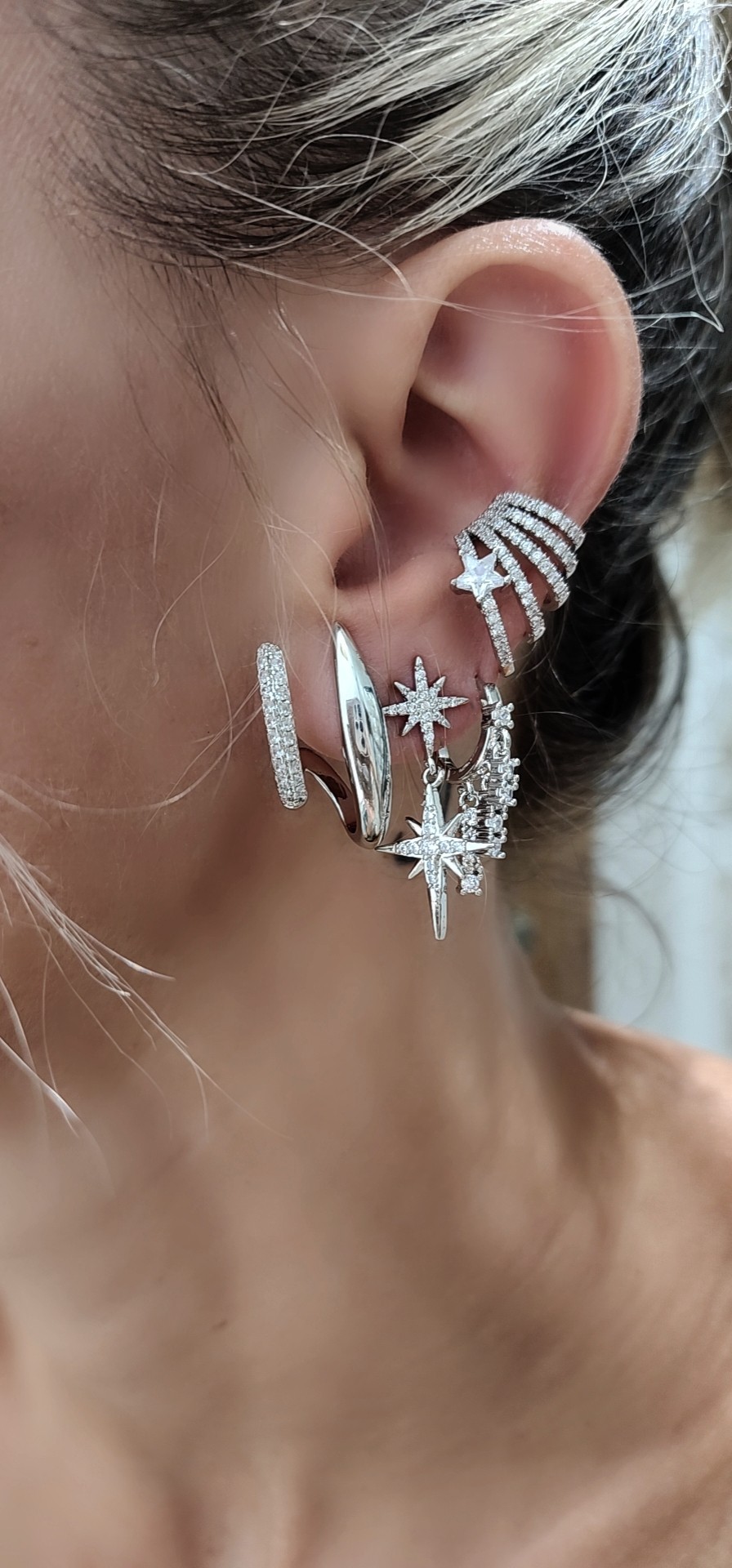Silver Zirkon Taşlı Yıldız Sıkıştırmalı Kıkırdak Küpe 
