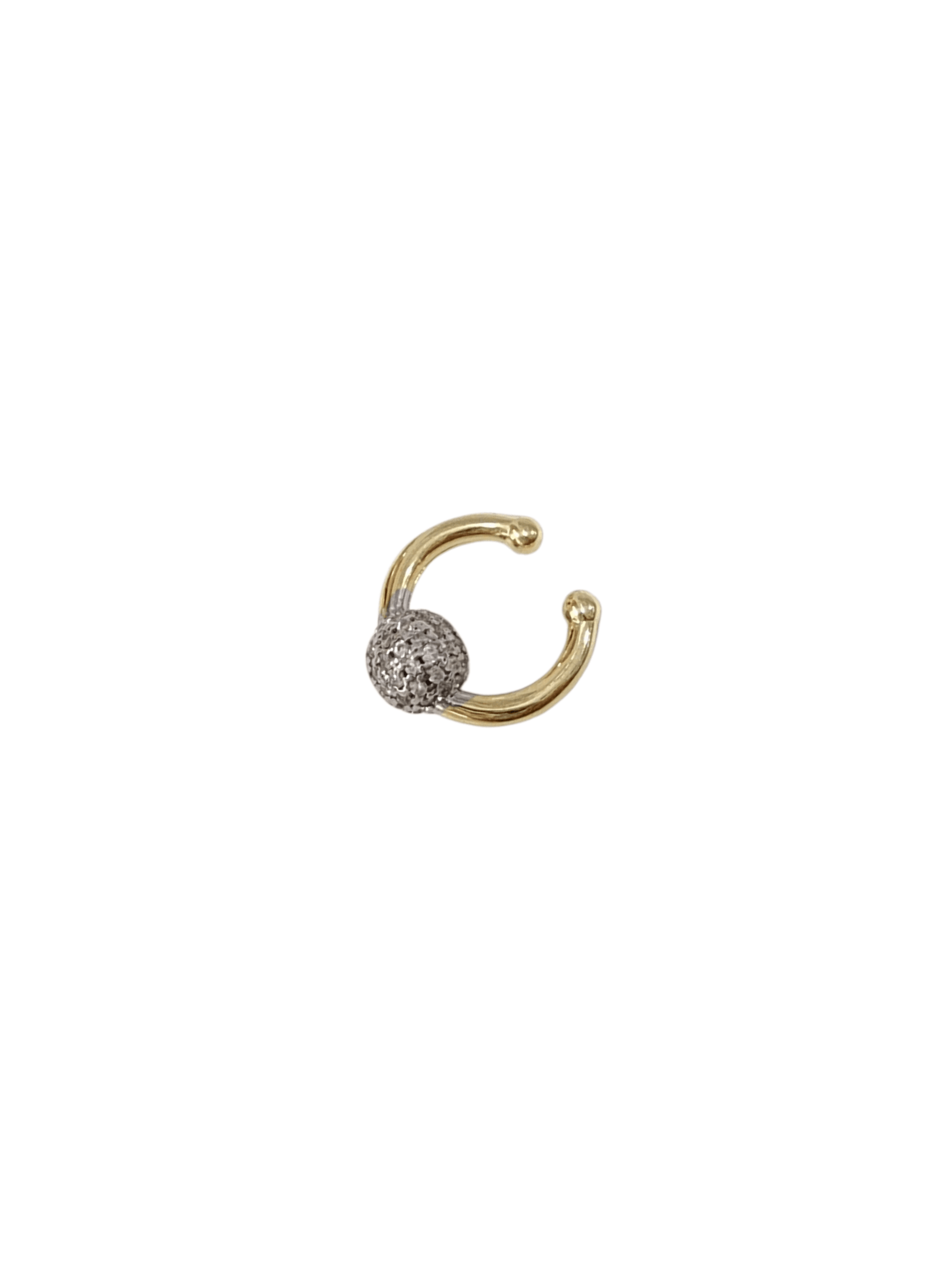 Gold Silver Topçuk Detay Sıkıştırmalı Kıkırdak Küpe
