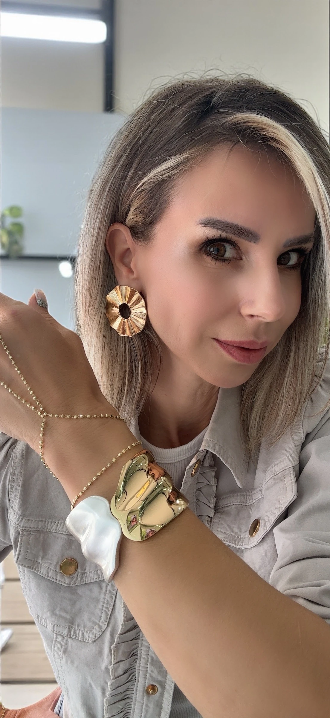 Gold Plaka İri  Wave Küpe 