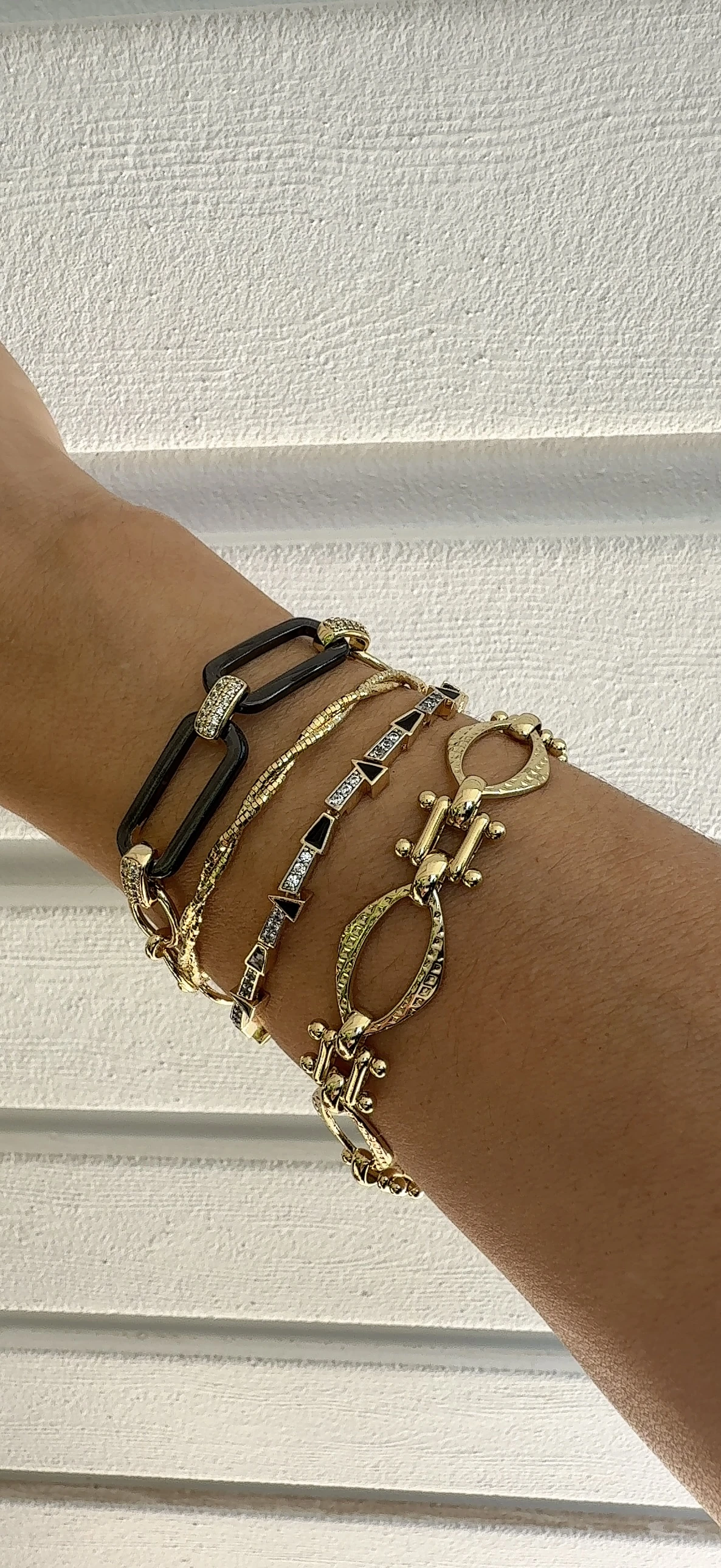 Gold Premium Seri Siyah Mineli Bileklik