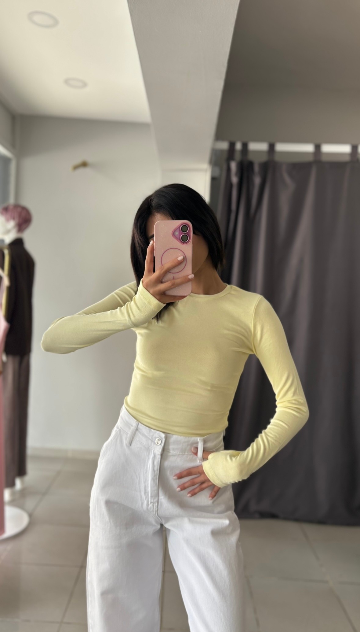 PARMAK GEÇMELİ BODY BLUZ