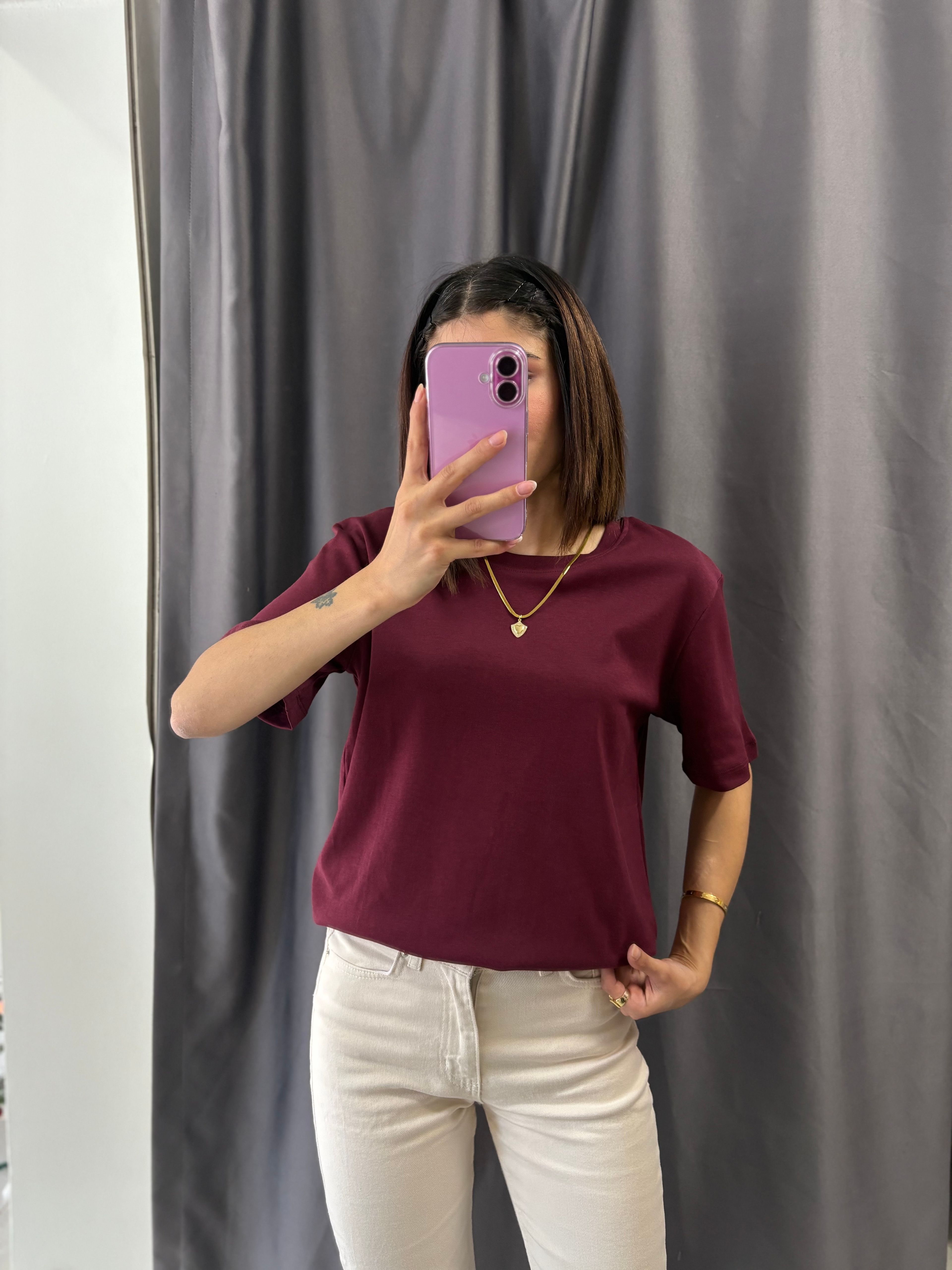 Basic T-Shirt – Günlük Şıklığın Vazgeçilmezi  - Bordo