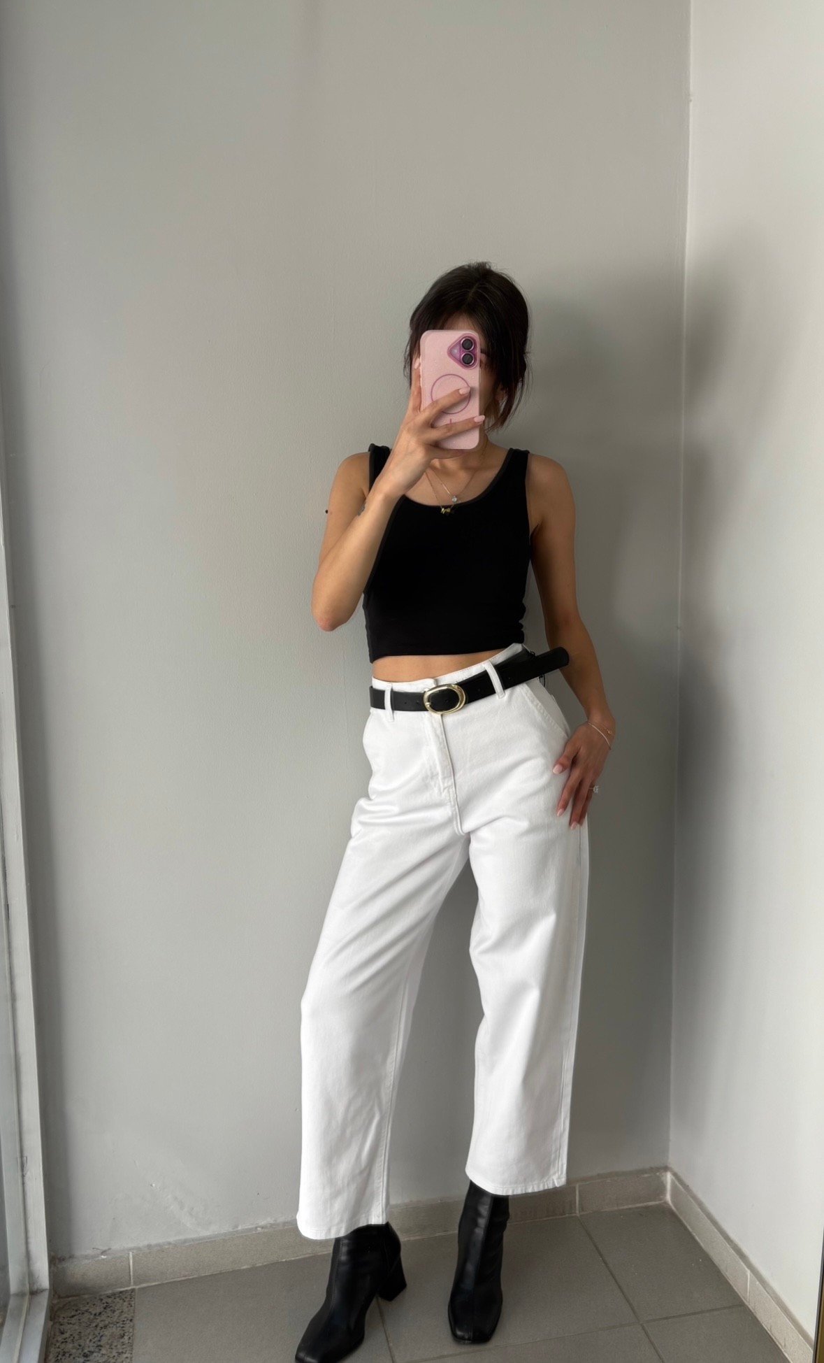 BEYAZ SKATER JEAN