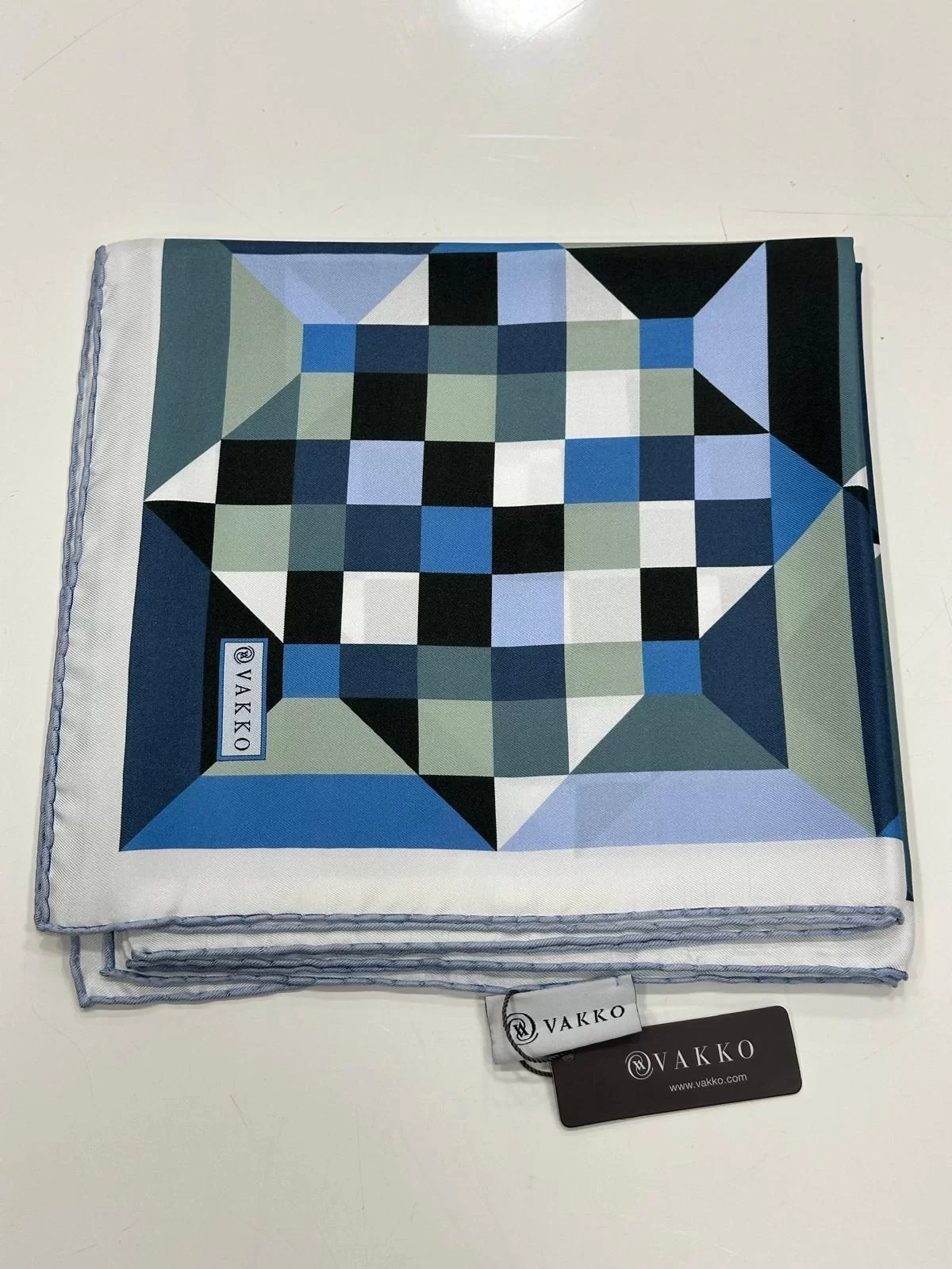 VAKKO DESENLİ TİVİL İPEK EŞARP