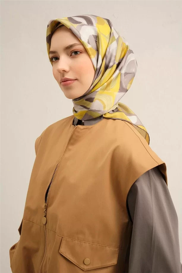 ARMİNE İPEK EŞARP