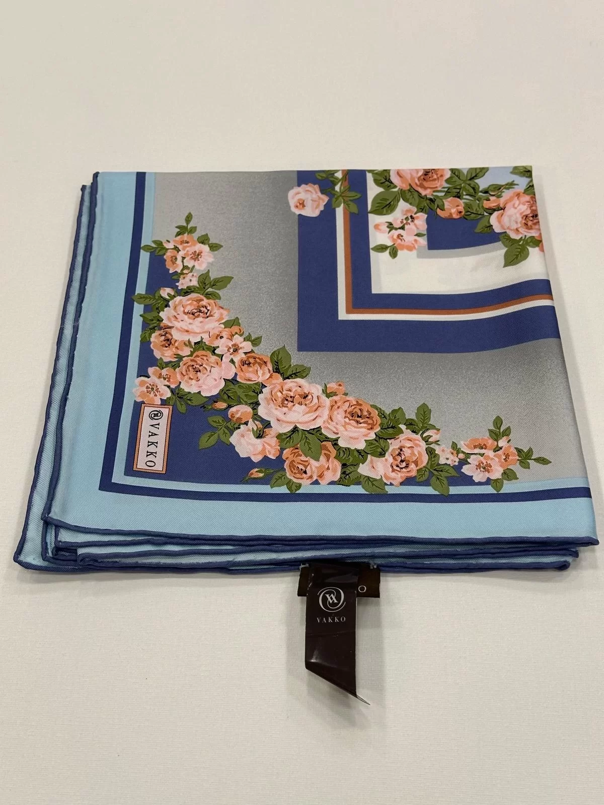 VAKKO DESENLİ TİVİL İPEK EŞARP