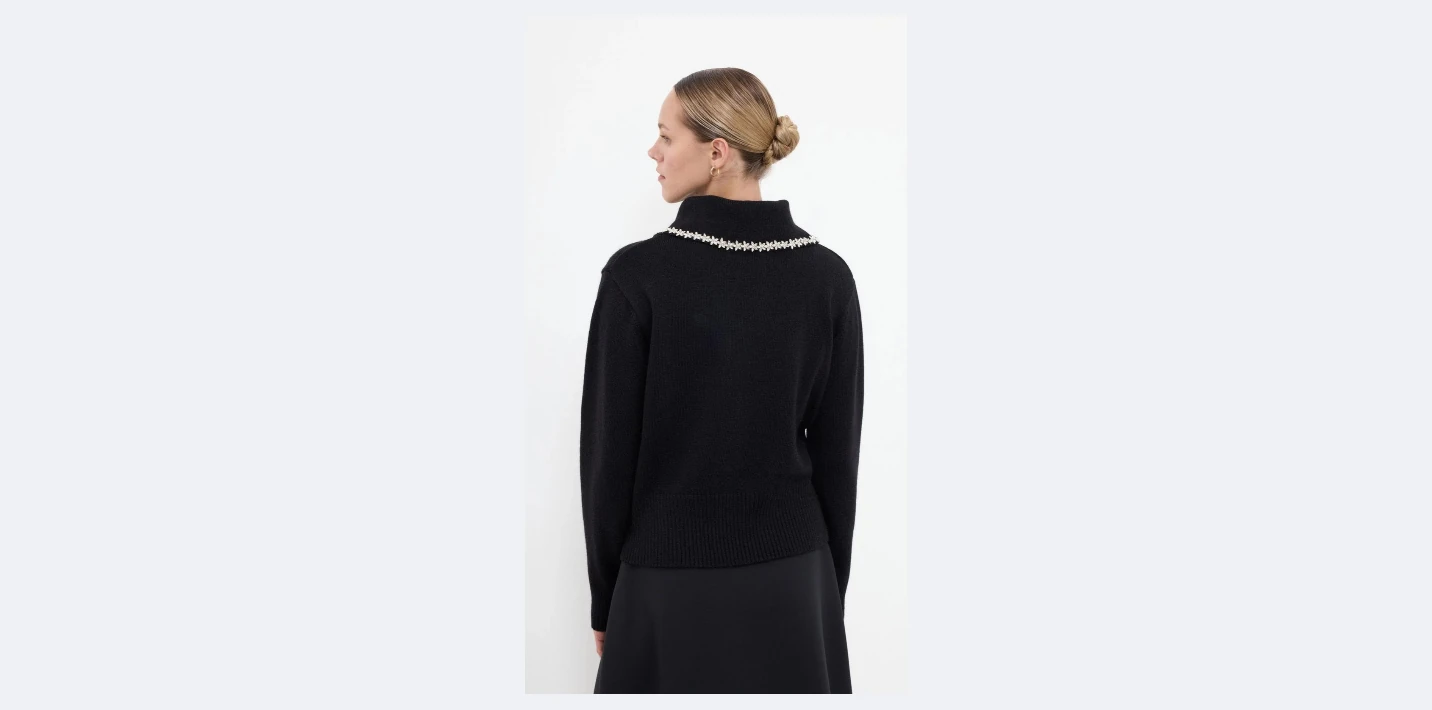 CLOCHE TAŞLI YAKALI TRİKO KAZAK