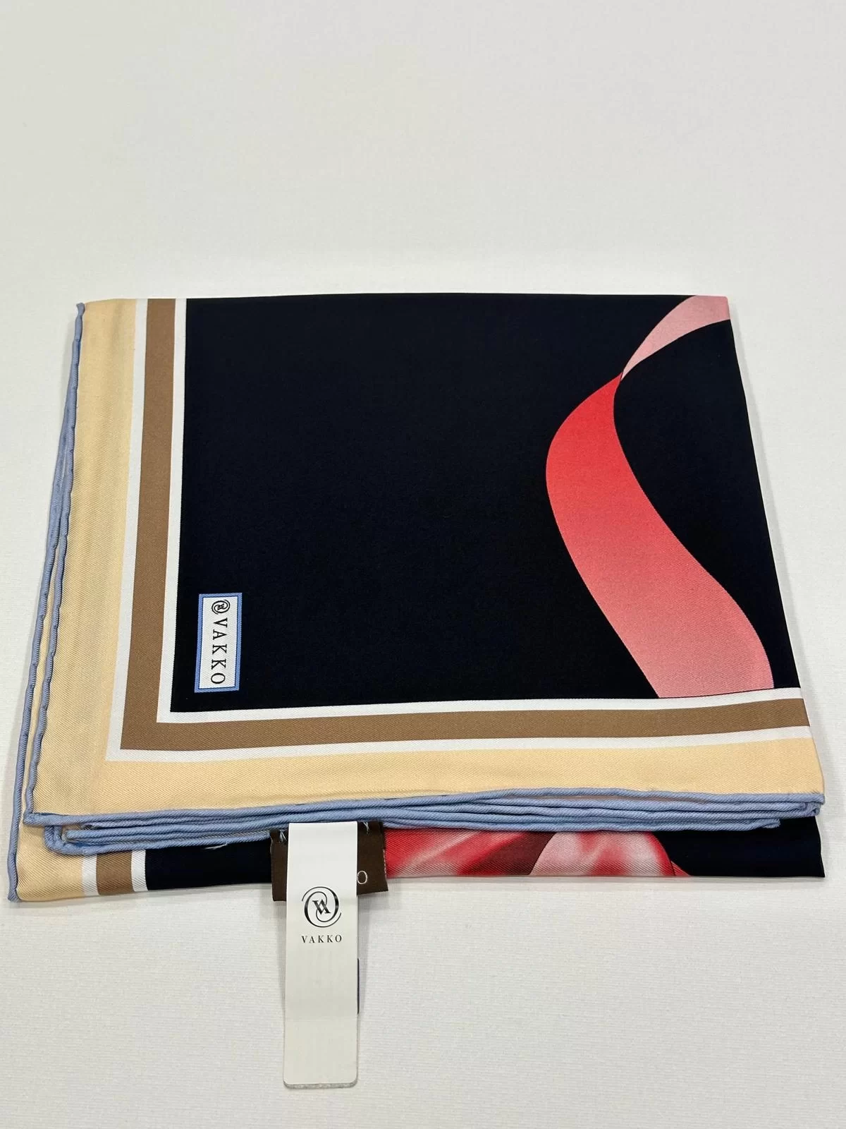 VAKKO DESENLİ İPEK EŞARP