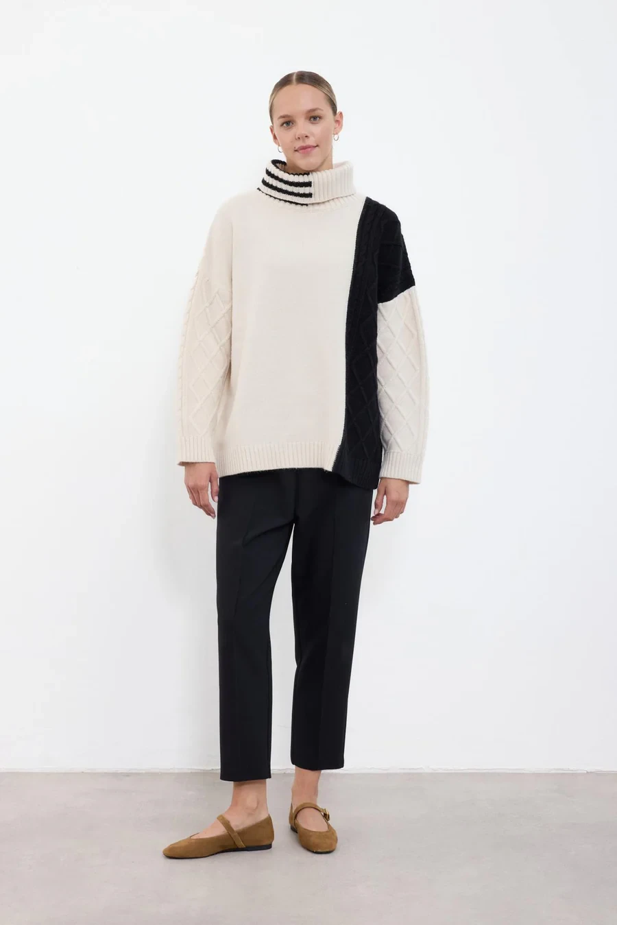 CLOCHE BOĞAZLI TRİKO KAZAK