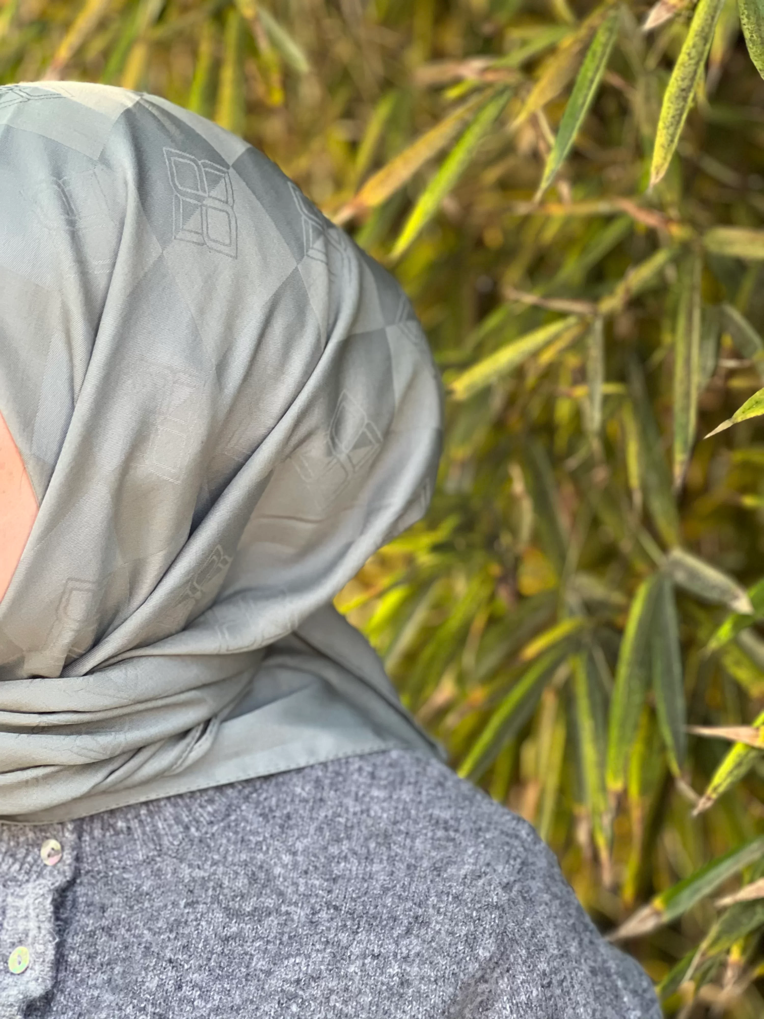 EMPROYAL KENDİNDEN DESENLİ EŞARP