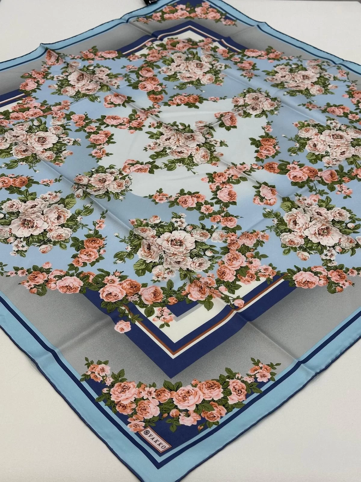 VAKKO DESENLİ TİVİL İPEK EŞARP