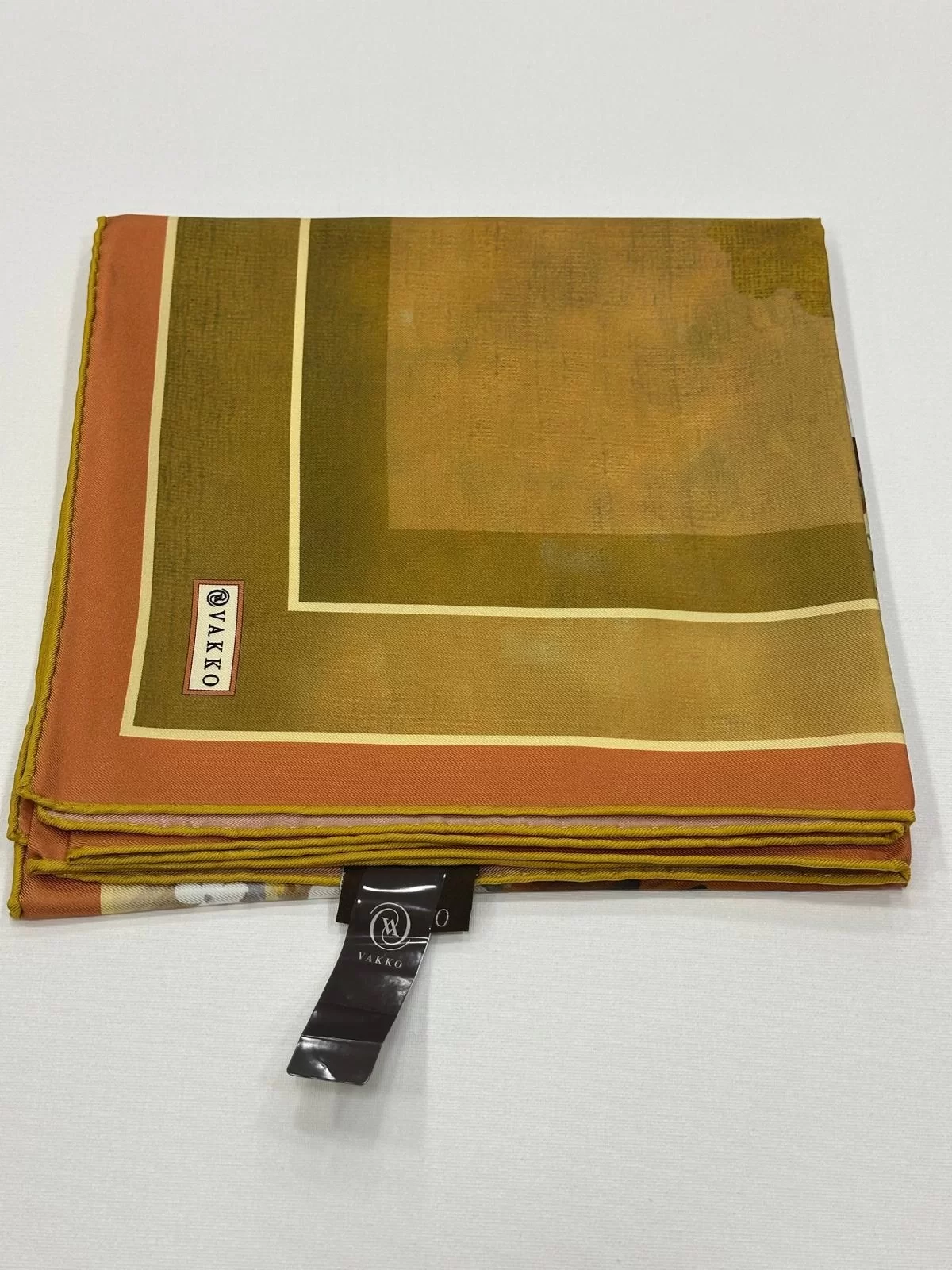 VAKKO DESENLİ TİVİL İPEK EŞARP