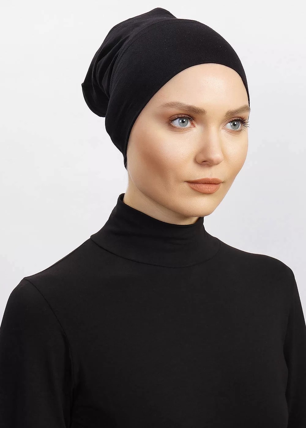 ECARDİN BORU  BONE