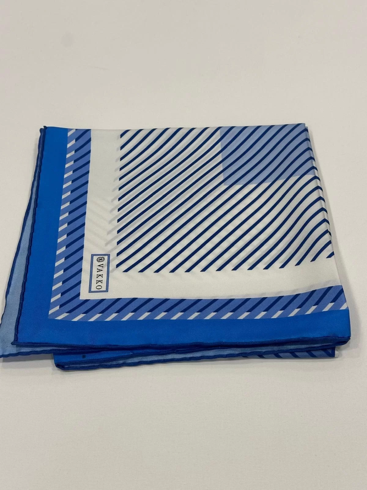 VAKKO DESENLİ TİVİL İPEK EŞARP