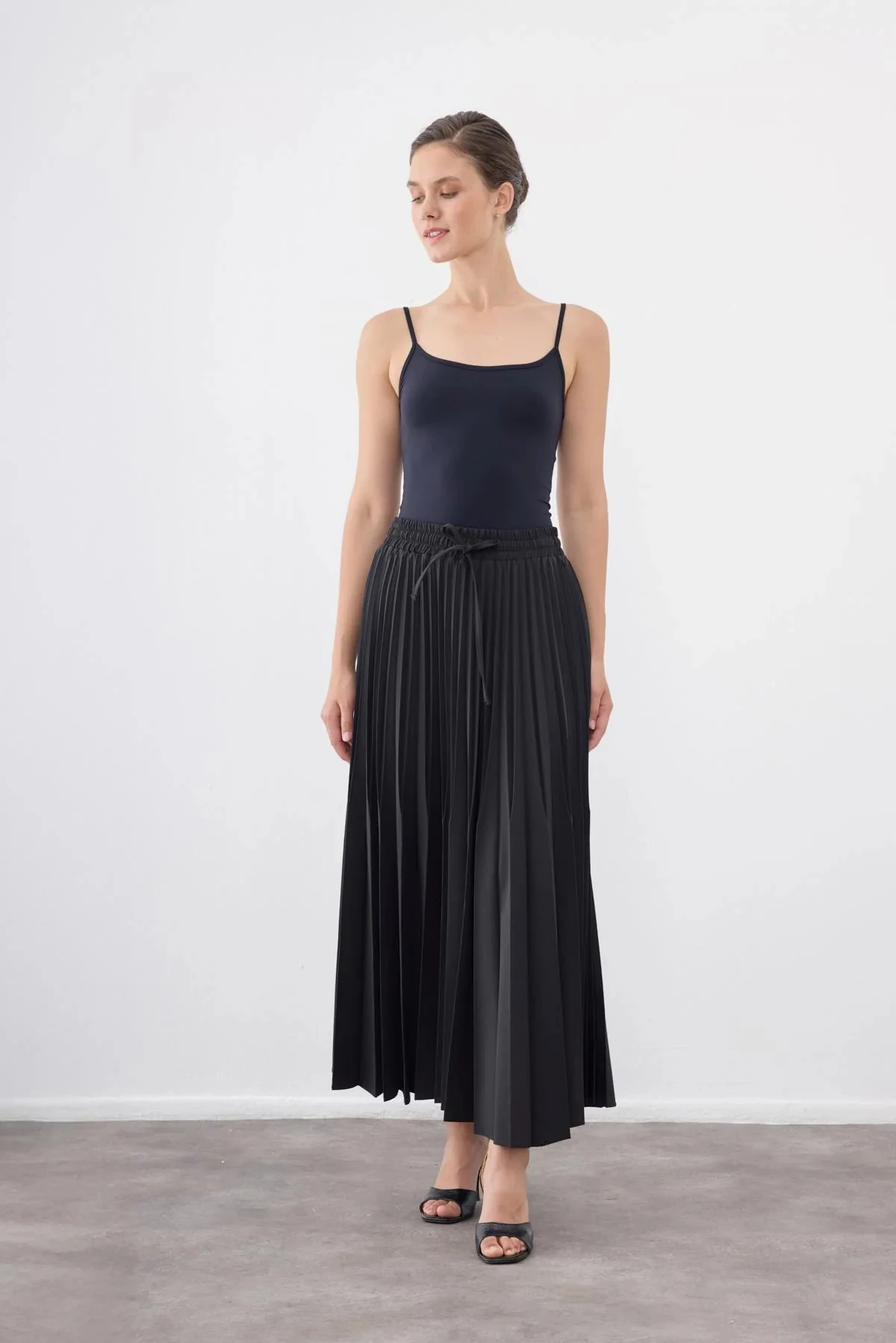 CLOCHE ALYAPLİSELİ ETEK