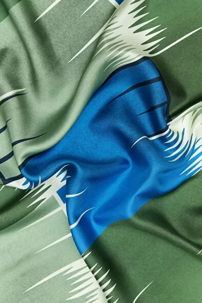 VAKKO DESENLİ SAF İPEK EŞARP