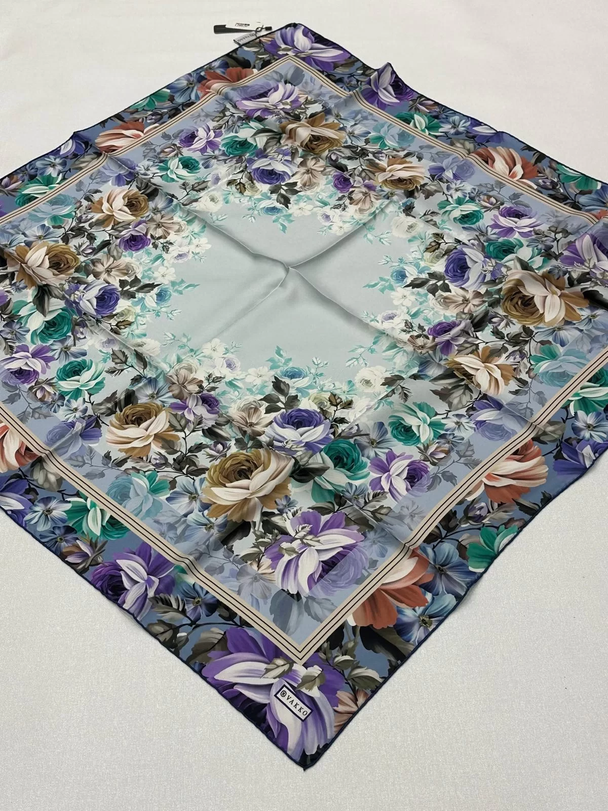 VAKKO DESENLİ TİVİL İPEK EŞARP