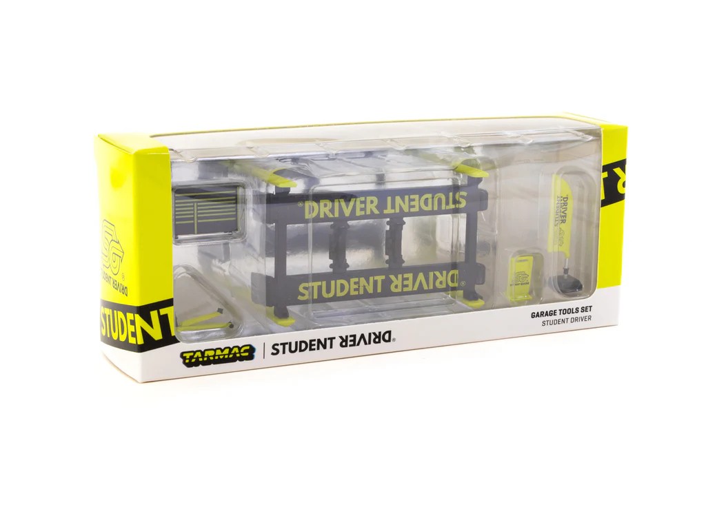 Tarmac Works Accessories Garage Tools set Student Driver- PARTS64